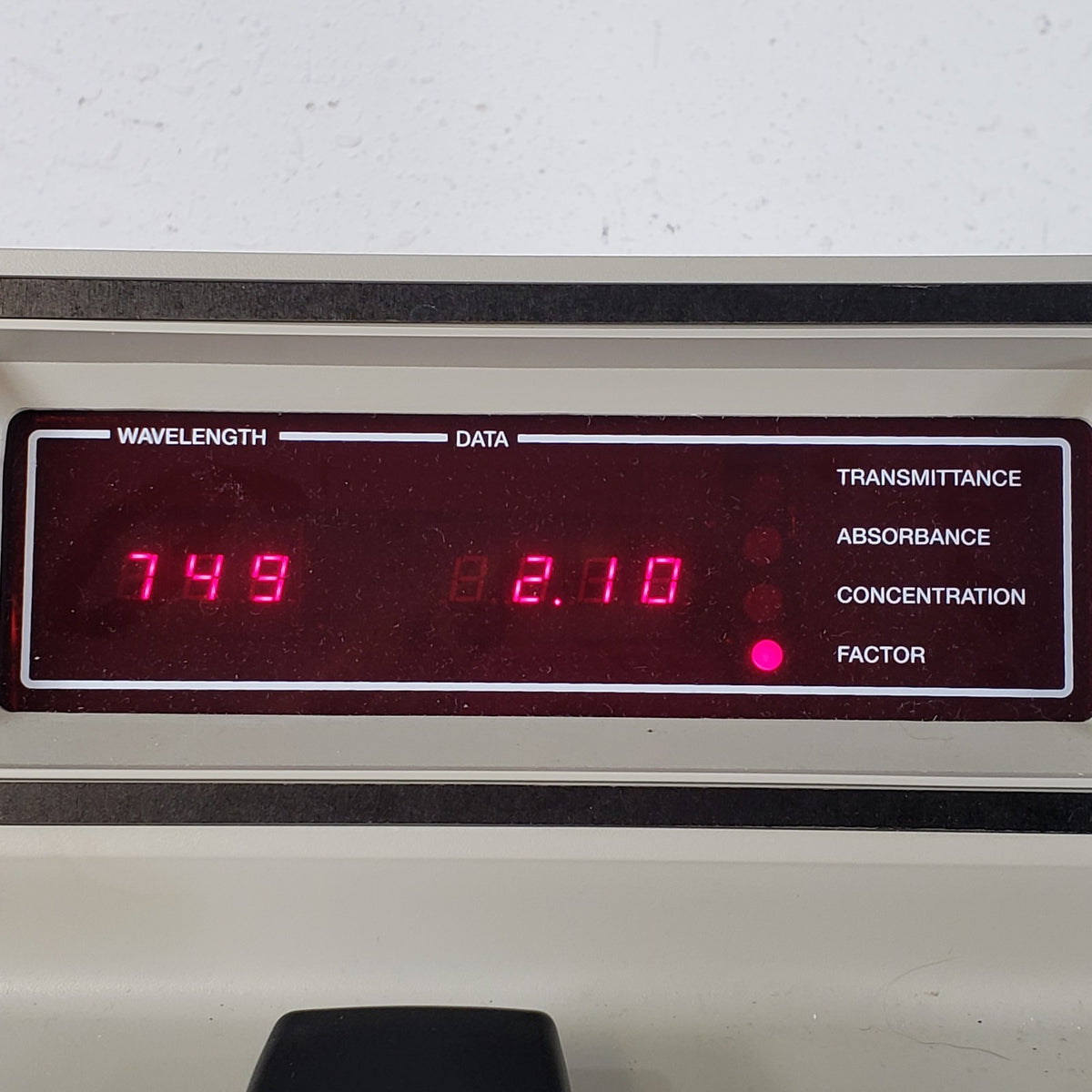 SPECTRONIC 20D+ 333183 Digital Spectrophotometer 340-950nm No Sample Holder