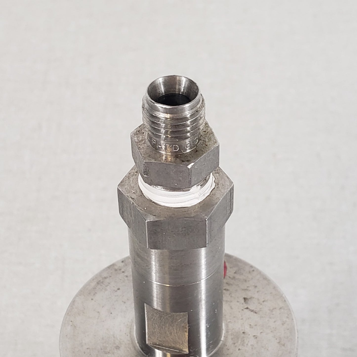 Perkin-Elmer PV10 Piezoelectric Gas Leak Valve DN35CF to 1/4" VCR High Vacuum