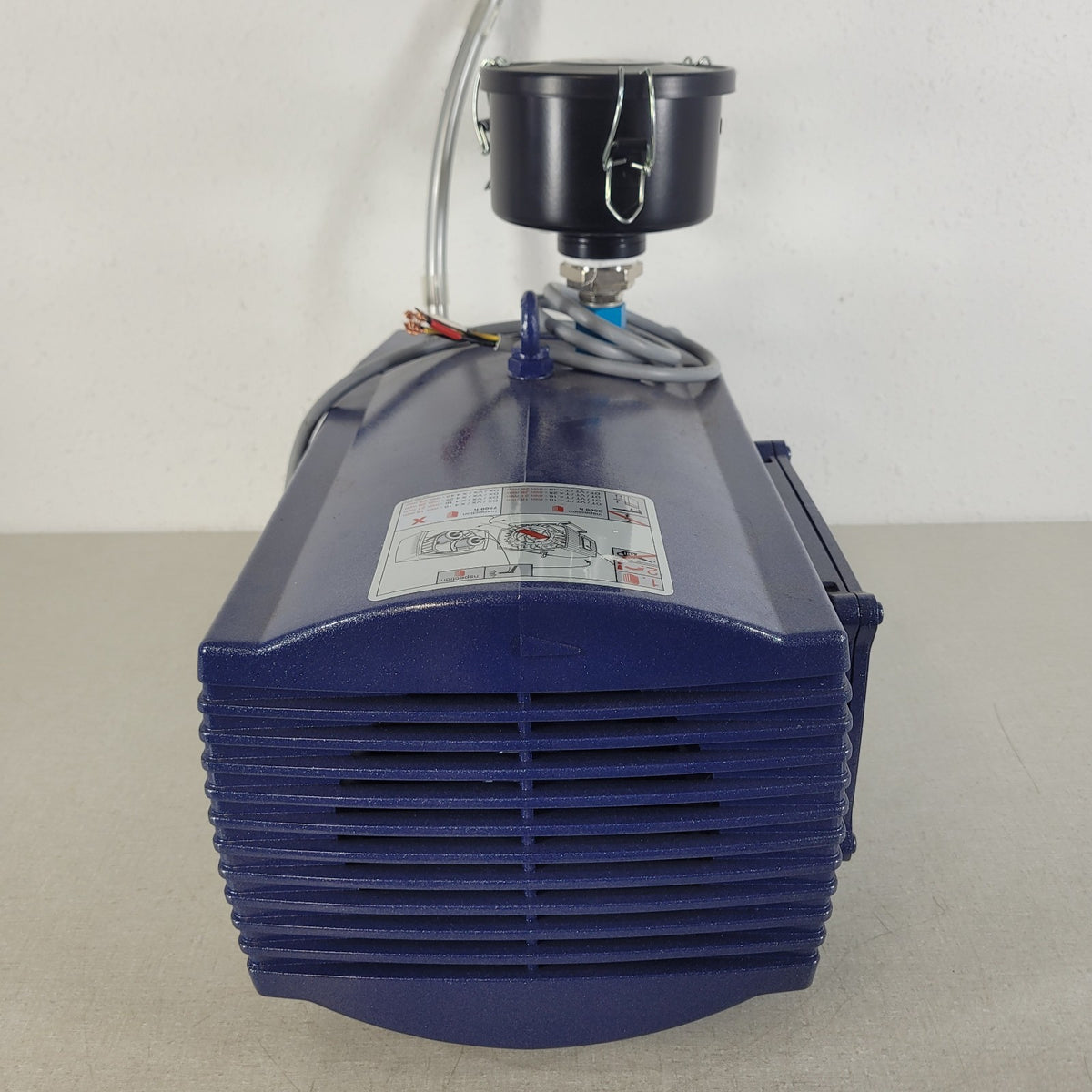 Becker VX4.25 Oil-Free Dry Rotary Vane Vacuum Pump 30m3/h 3-Phase 100mbar
