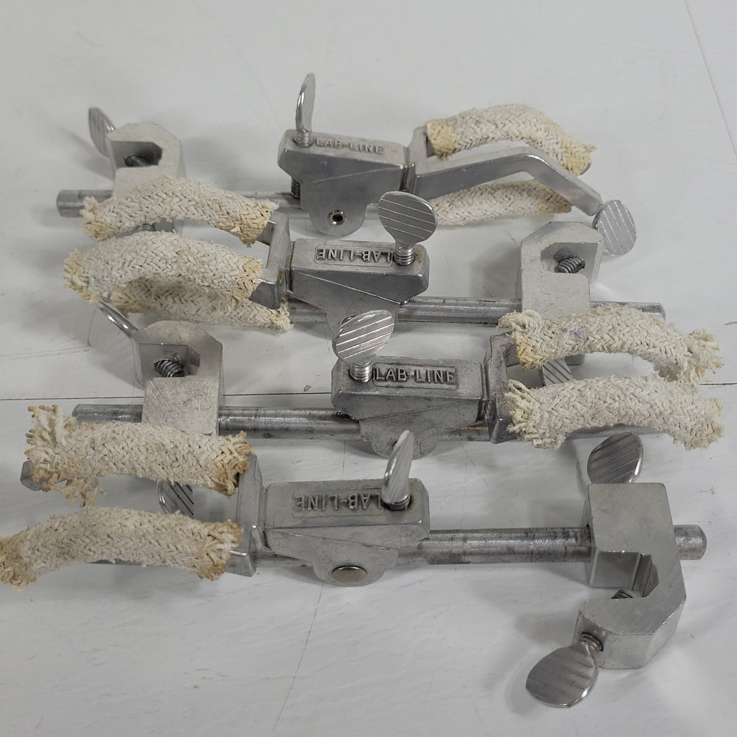 Lot of 4 Lab-Line 7010 Tri-Grip 45 3-Prong Utility Burette Clamps Holders