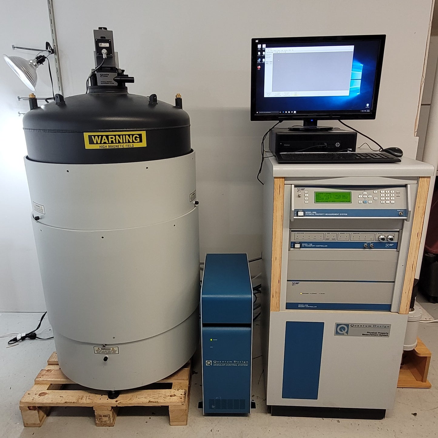 Quantum Design PPMS 6000 9T System w/ VSM, VSM Oven, ACMS & AC Transport