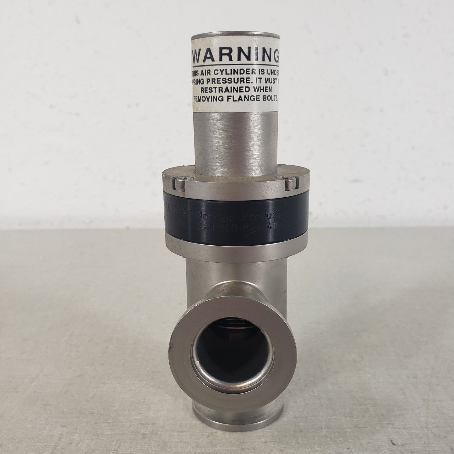 Nor-Cal ESVP-1002-NWB KF25 NW25 Pneumatic Right Angle Vacuum Isolation Valve