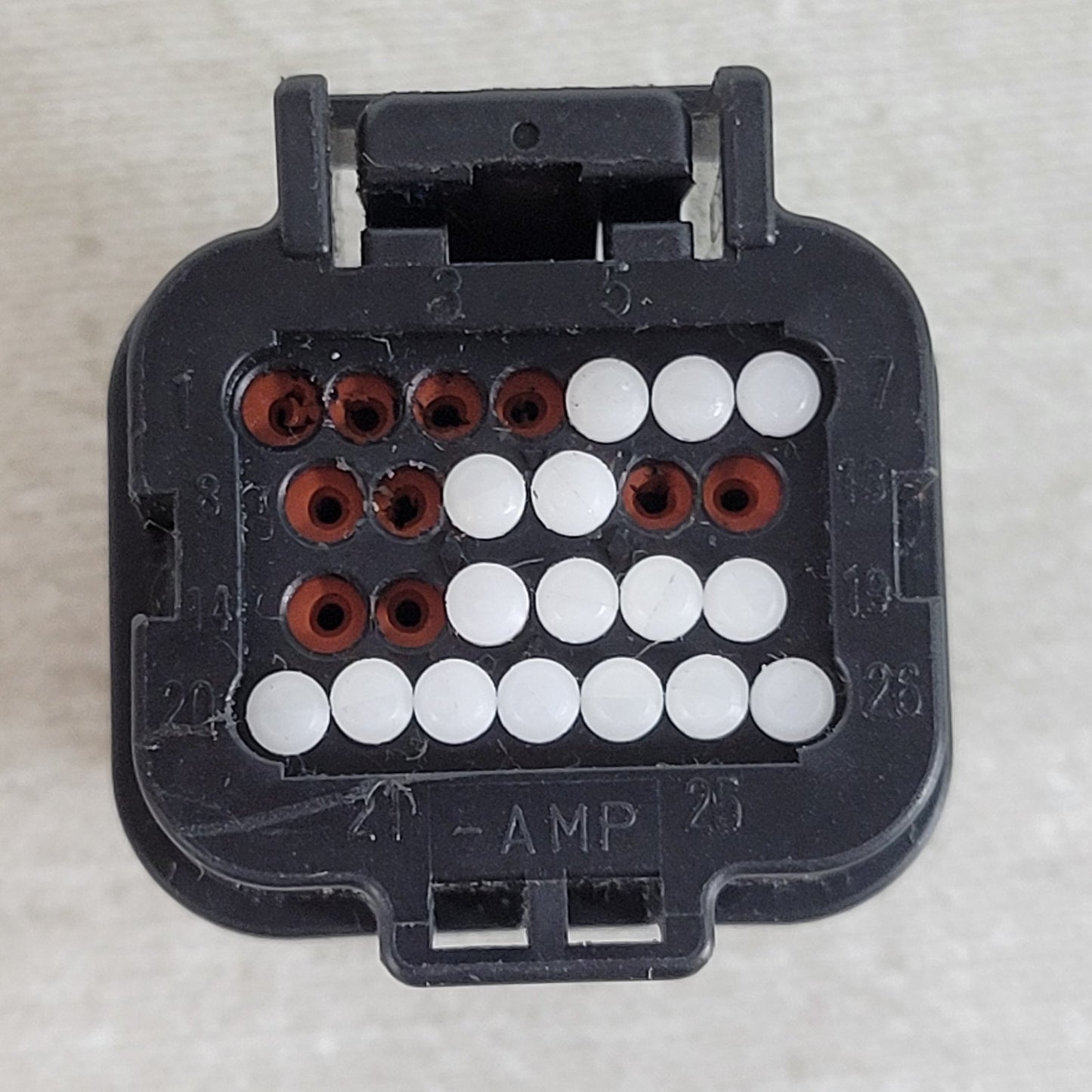 TE Connectivity AMP 3-1437290-7 26-Position 3.00mm Plug Housing Connector Black