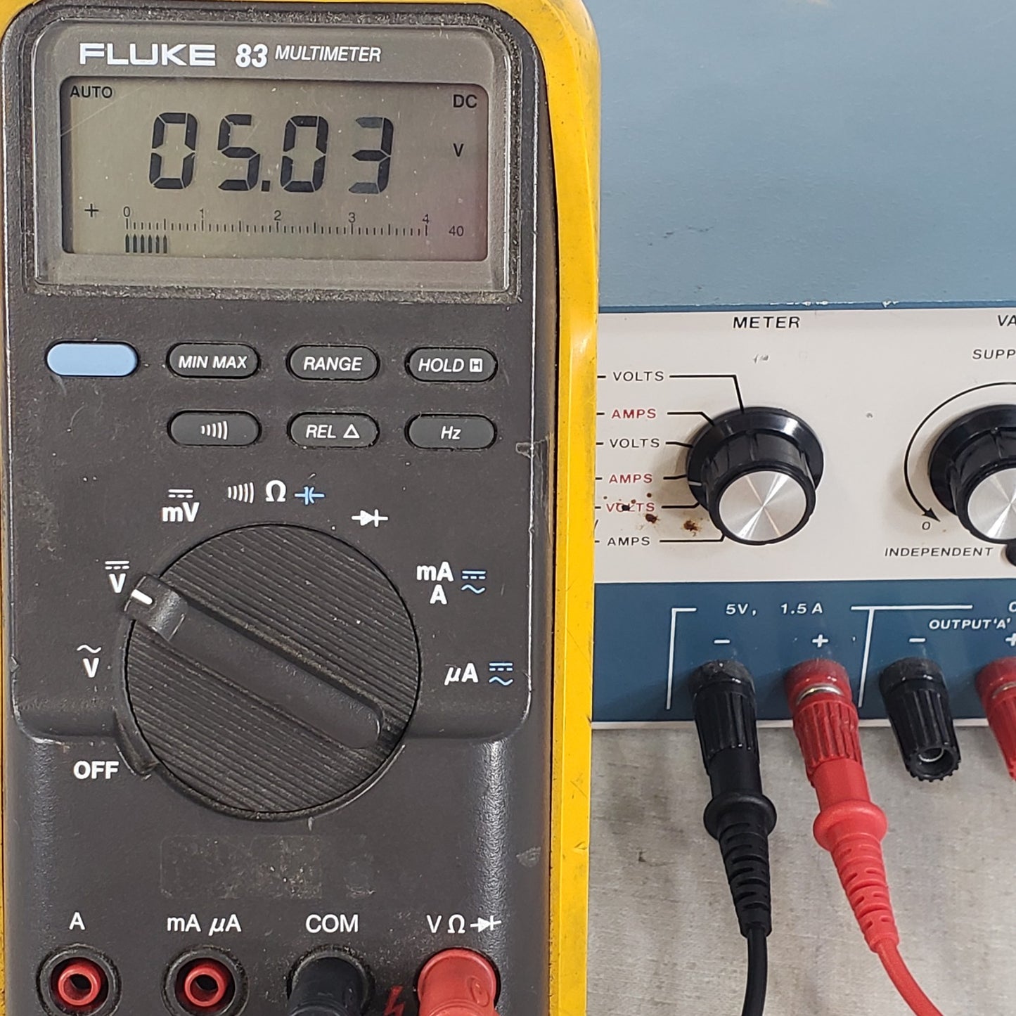 TESTED Heathkit IP-2718 Tri-Power DC Bench Supply 2x 0-20V 500mA + 5V 1.5A