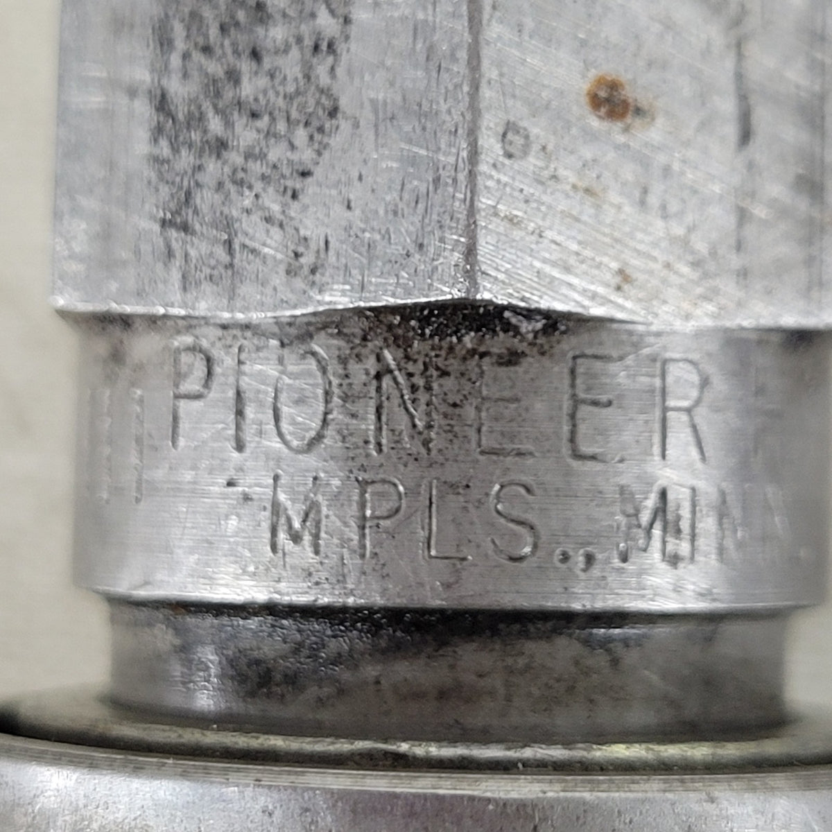 Parker Pioneer 4250 1/2" FNPT Hydraulic Quick Coupler Socket w/ Adapter