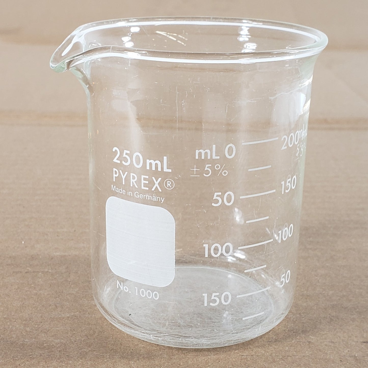 Lot Of 5 Pyrex/VWR/Kimble Kimax No. 1000-250/89000-204/14000R 250mL Beakers