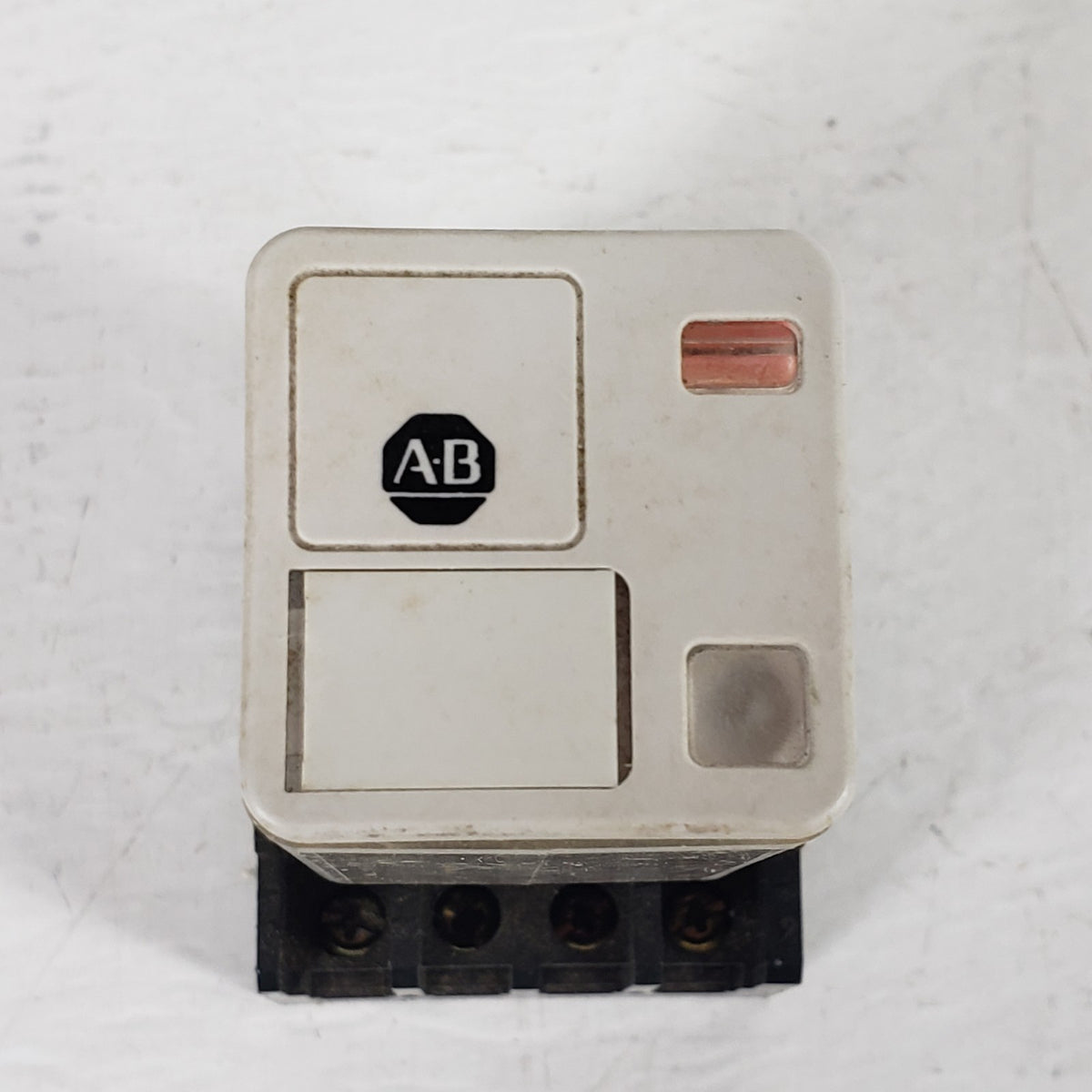 Allen-Bradley 700-HA33Z24 Series B 24VDC 10A 3PDT Relay w/ 11-Pin Socket