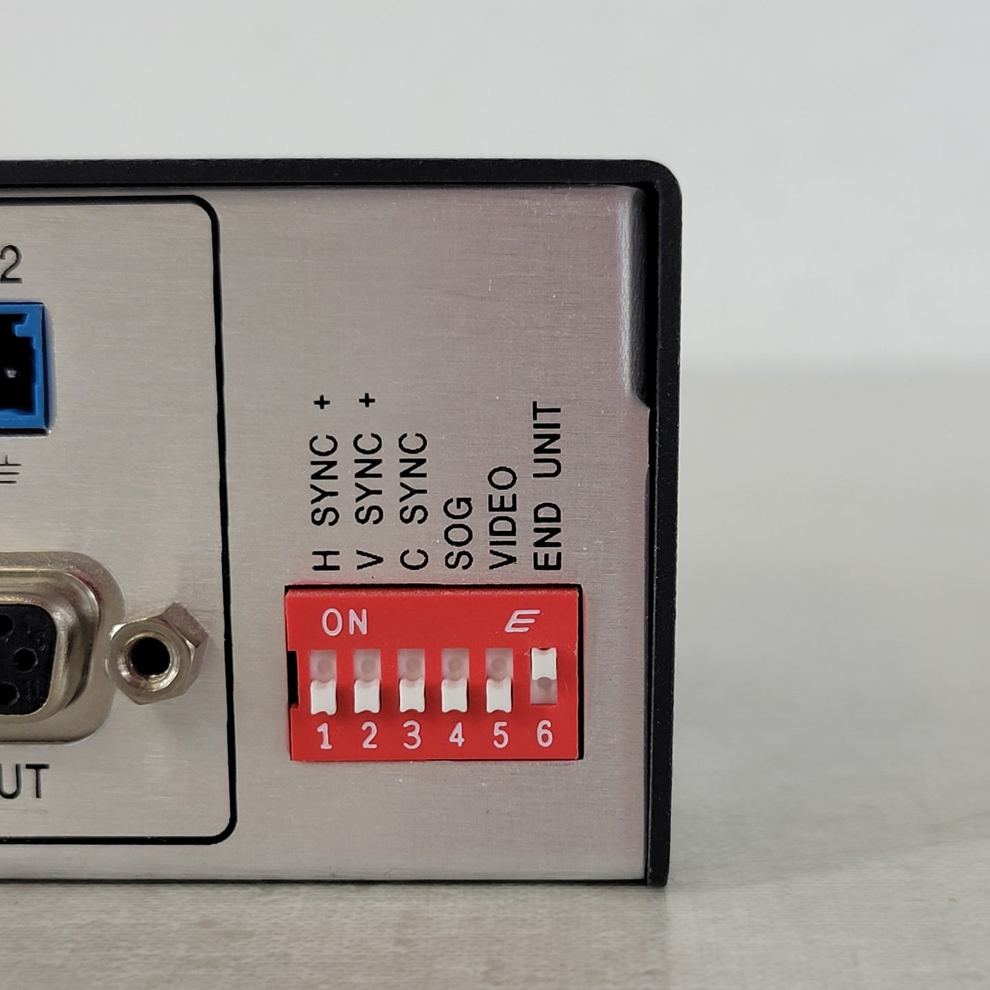 Extron MTP RL 15HD RS VGA RS-232 Receiver Buffered Out No PSU