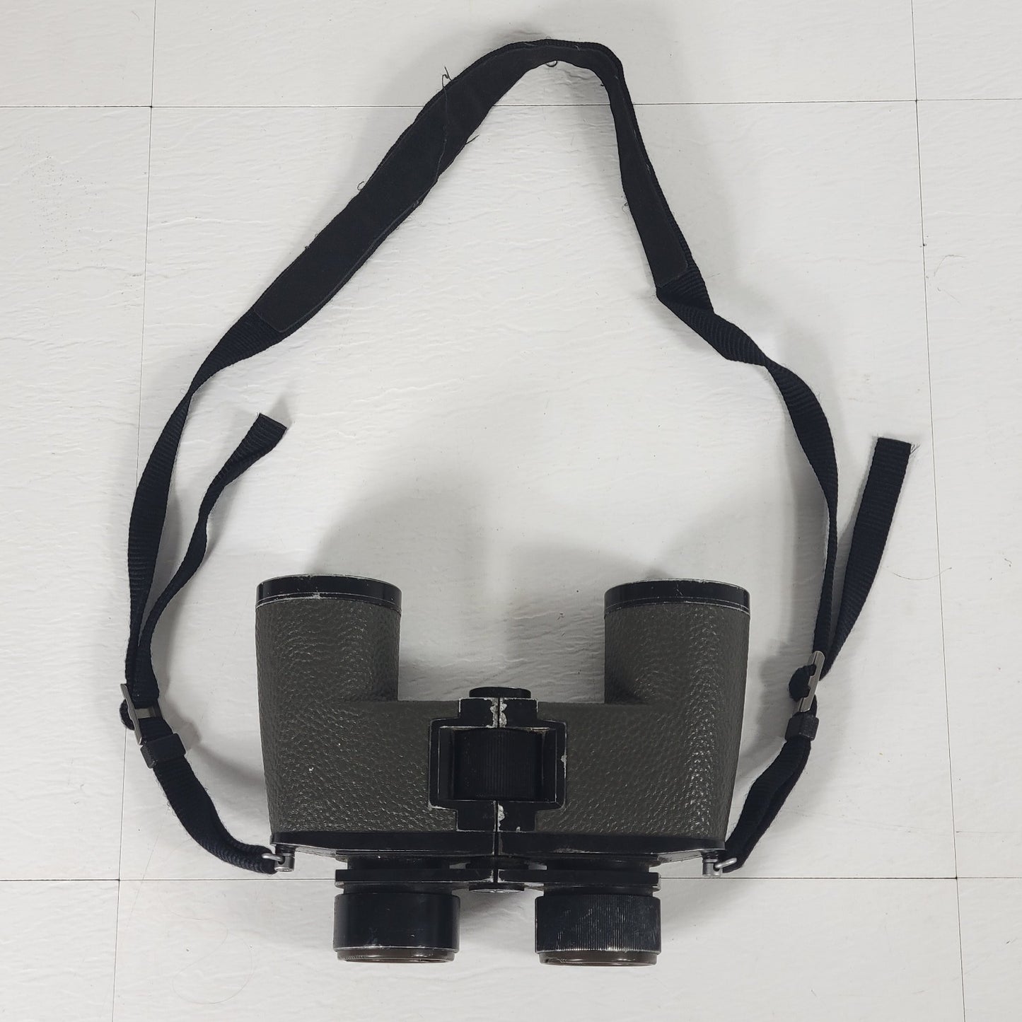 Vintage BUSHNELL Binoculars & Nikon Strap 7x.35mm Custom 8 Degree Optics w Case