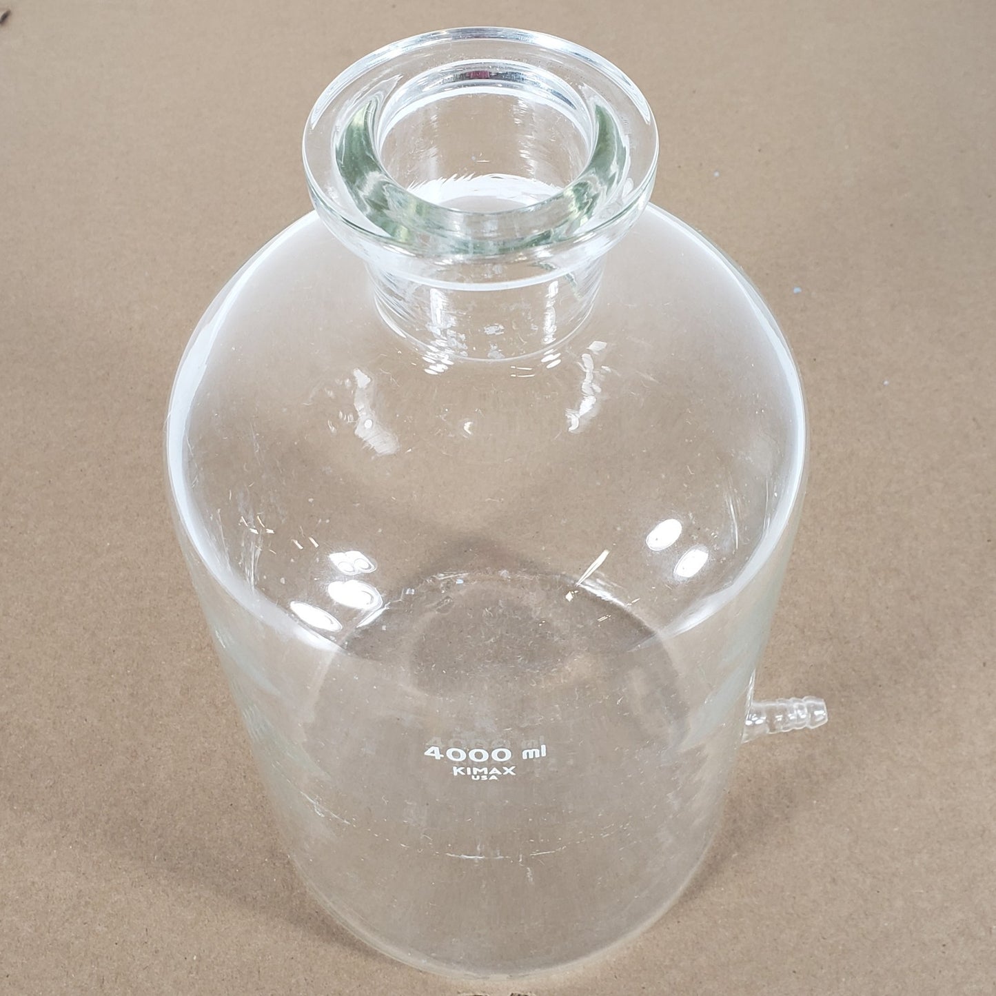 Kimax 14607-4000 4000mL Glass Reservoir Bottle w/3/8" Bottom Hose Outlet