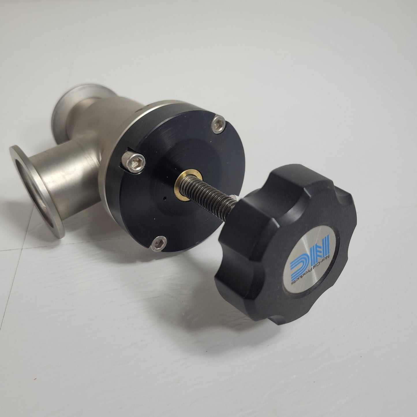 Nor-Cal ESV-1502-NWB Manual Vacuum Angle Valve KF40 NW40 UHV Ultra High Vacuum