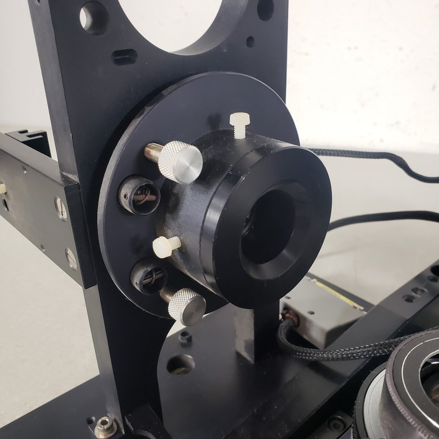 Custom 5 Way Optical Assembly Optical Adjustable Lens Mount Laboratory Equipment