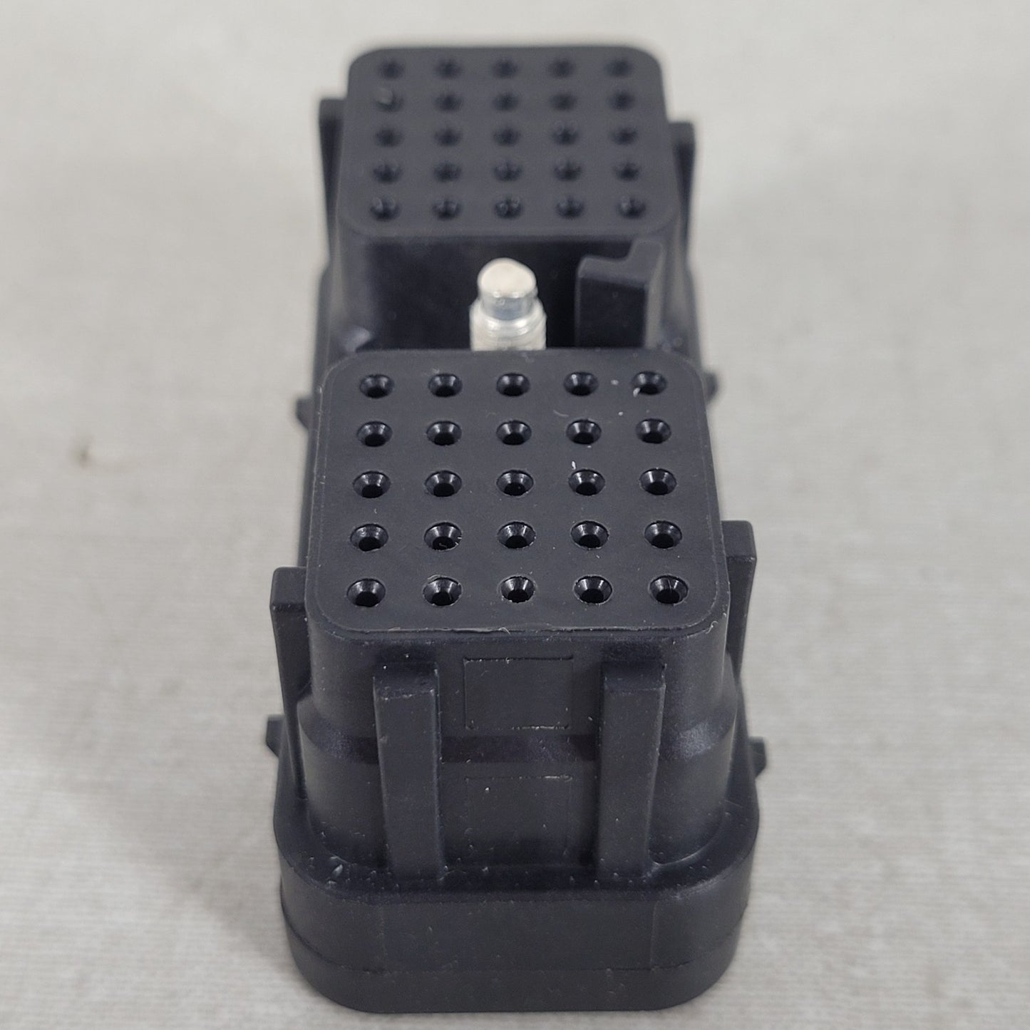 Deutsch DRC26-50S01 DRC Series 50-Way Socket Plug Connector Black w/ Yellow Cap