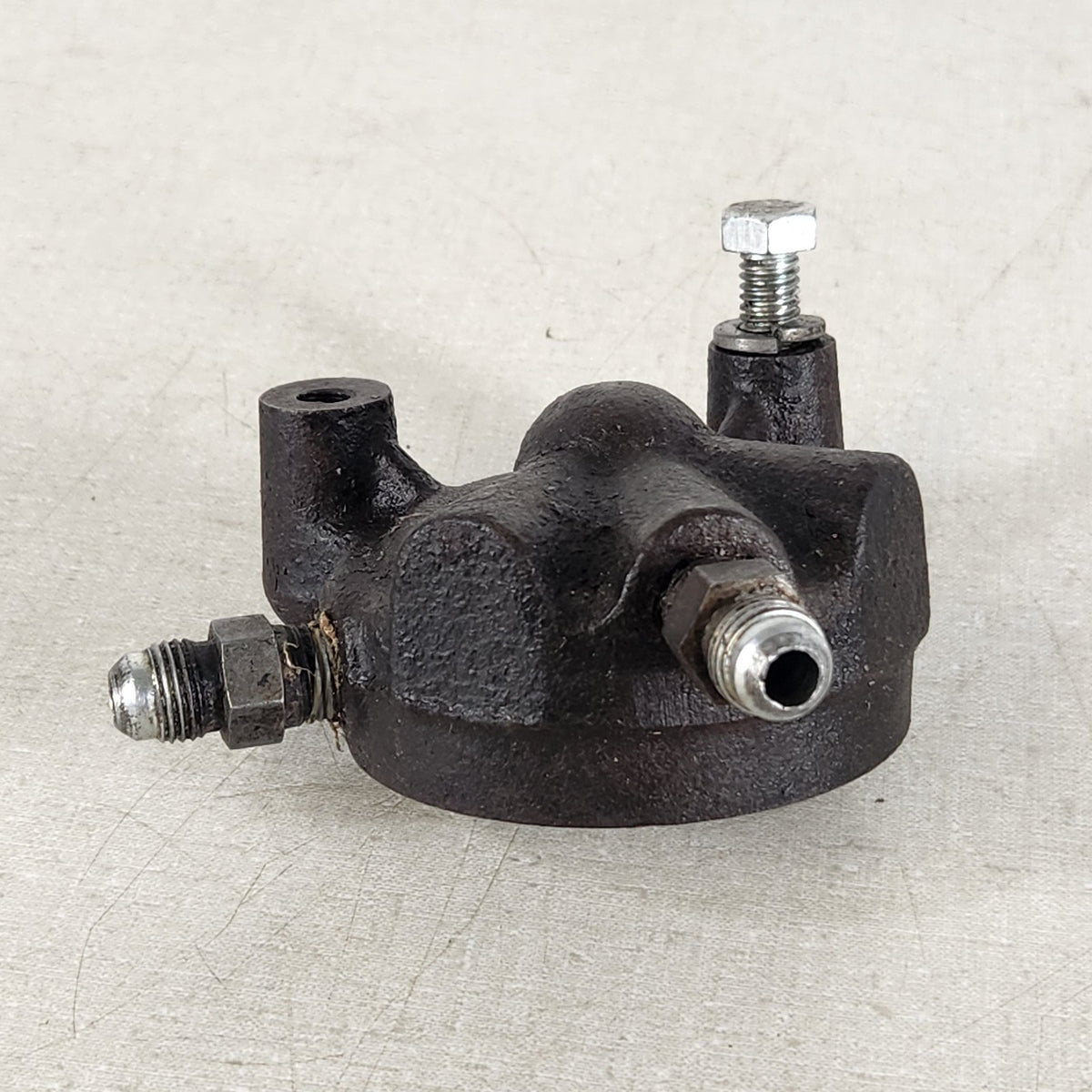 Bolens 1800 1900 Eliminator Hydraulic Oil Filter Manifold 1734345 Untested