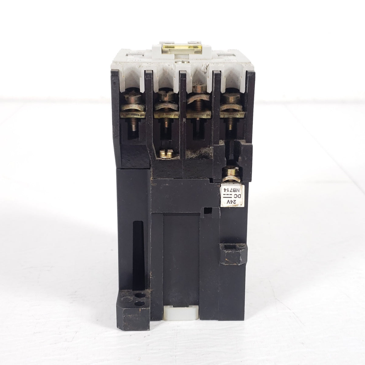 Allen-Bradley 100-A18NZ243 Series B 18A Contactor 24VDC Coil 3P+1NO
