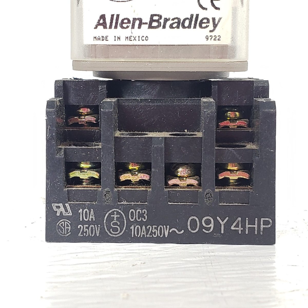Allen-Bradley 700-HA33Z24 Series B 24VDC 10A 3PDT Relay w/ 11-Pin Socket