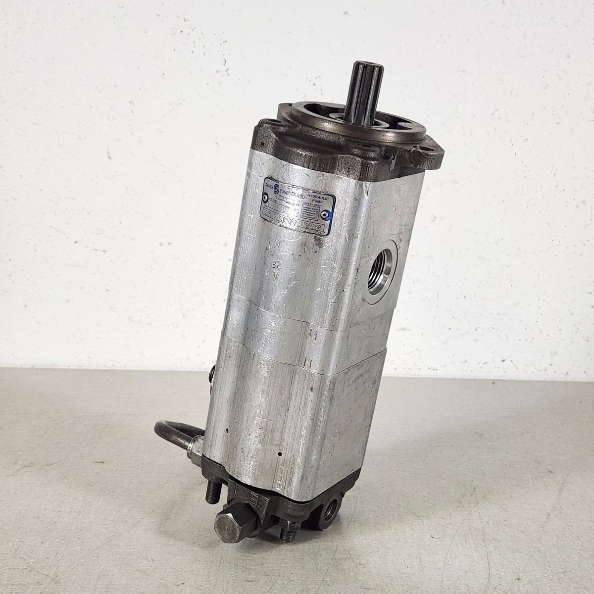Sauer Sundstrand C25 Tandem Hydraulic Piston Pump Hydrostatic Drive Untested