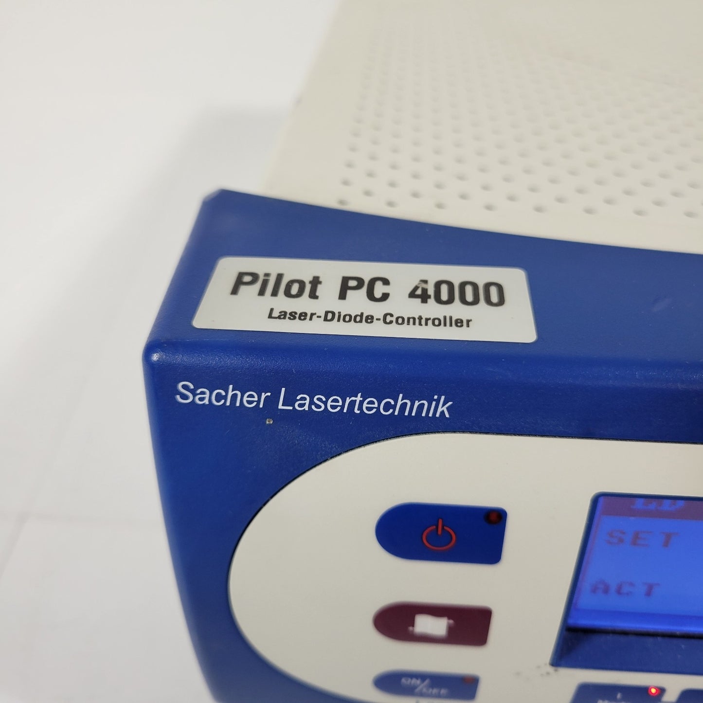 Sacher Lasertechnik Pilot PC 4000 Laser Diode Controller Photodiode Temperature