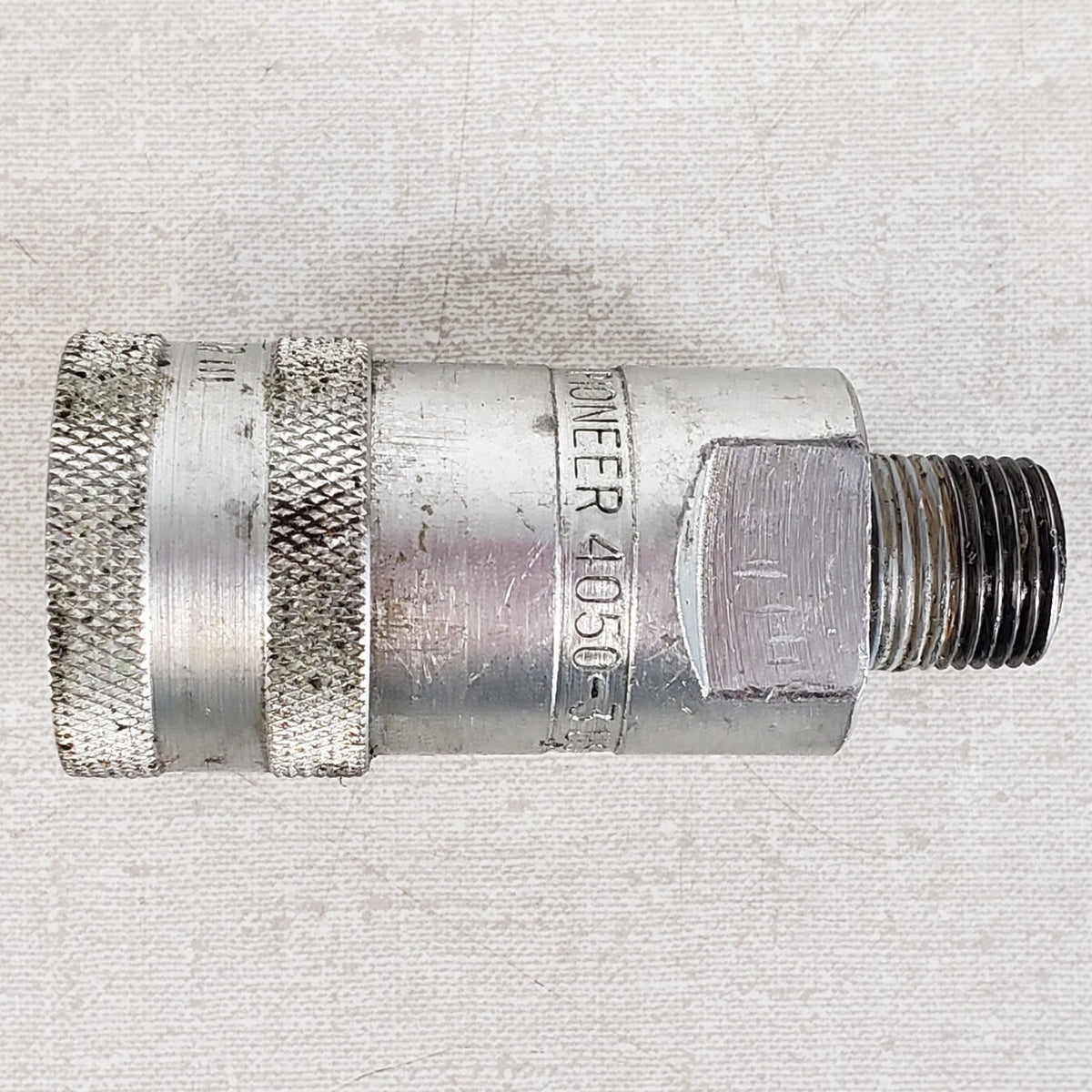 Pioneer 4050-3 3/8" NPTF Female Hydraulic Quick Coupler 3000 PSI
