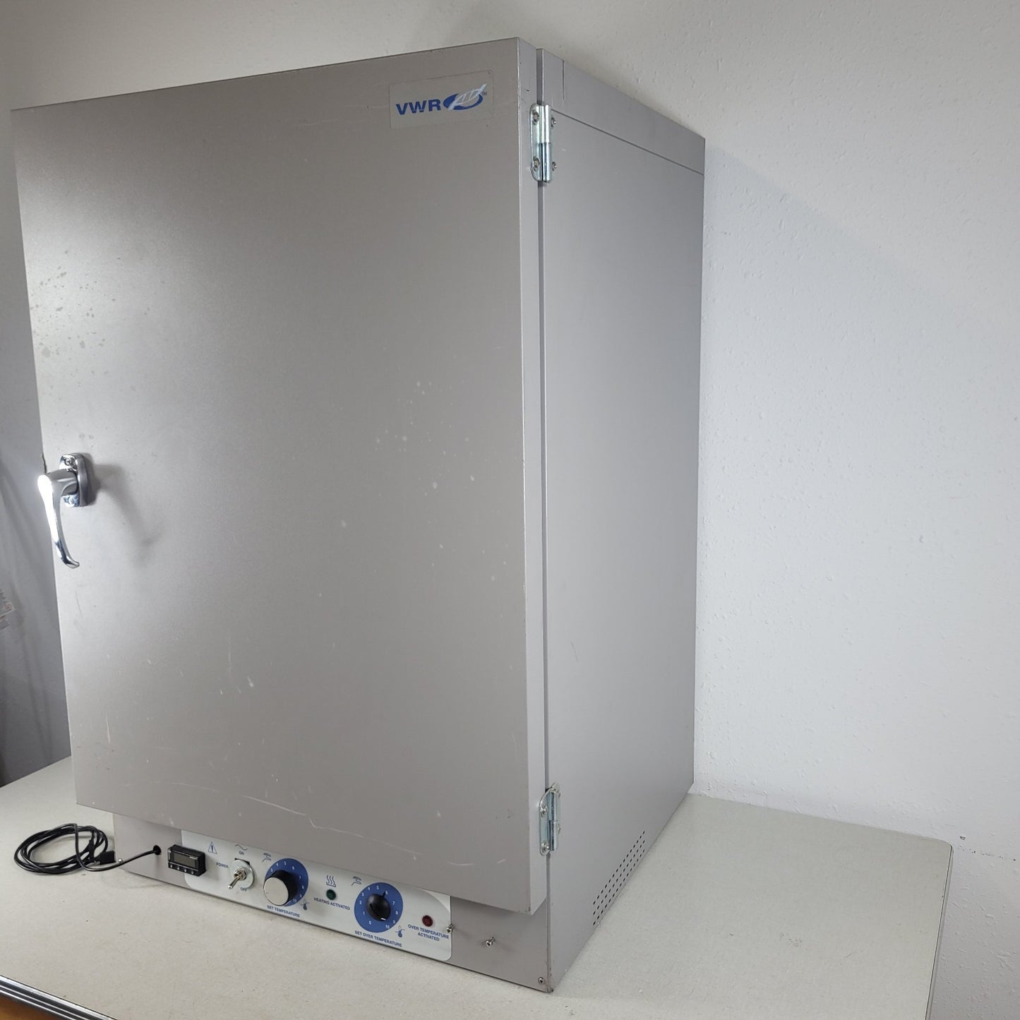 TESTED to 200C VWR 1326 Oven Gravity Convection Oven w/ Omega DP8PT Meter