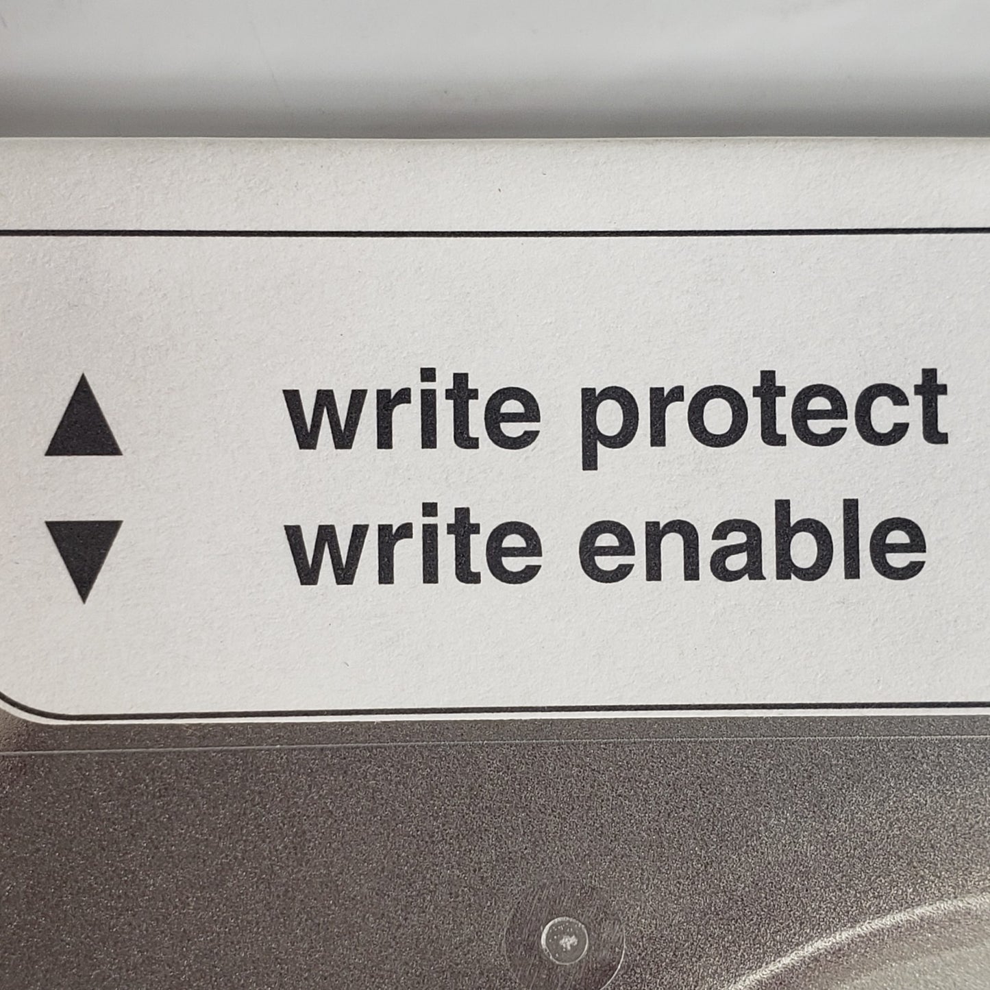 Philips 640MB 3.5" Rewritable MO Disk Magneto Optical MediaID