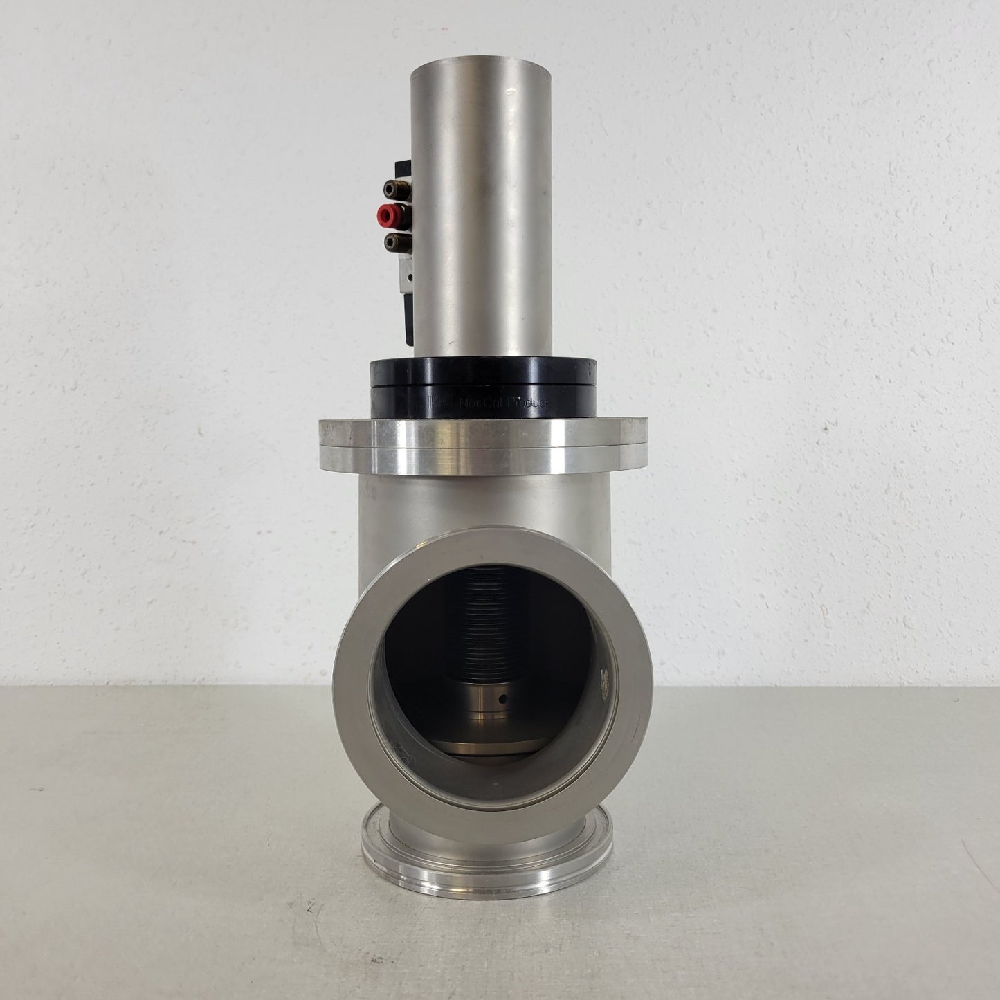Nor-Cal ESVP-4002-ISO ISO100K Pneumatic Vacuum Angle Valve 24VDC Tested