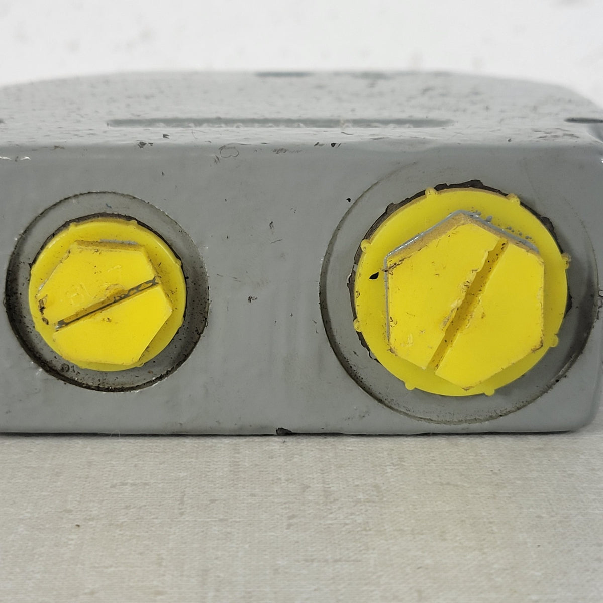 HCI Prince C454 24E0 Hydraulic Flow Control Priority Valve 3-Port Industrial