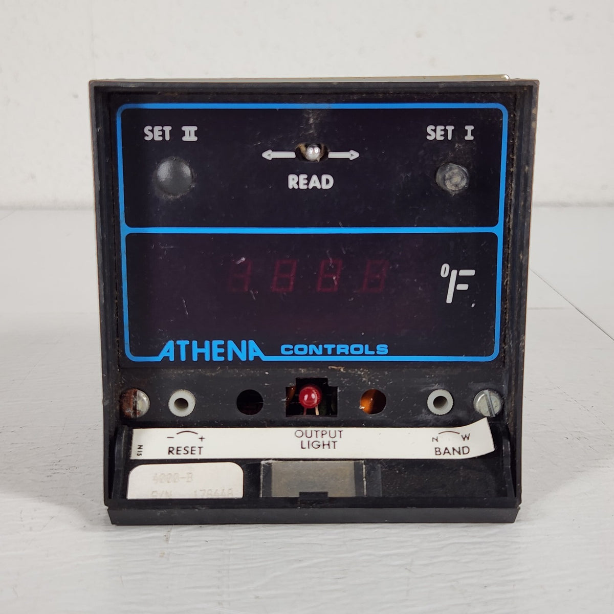 FOR PARTS Athena Controls 4000-B Temperature Process Controller Repair AS-IS