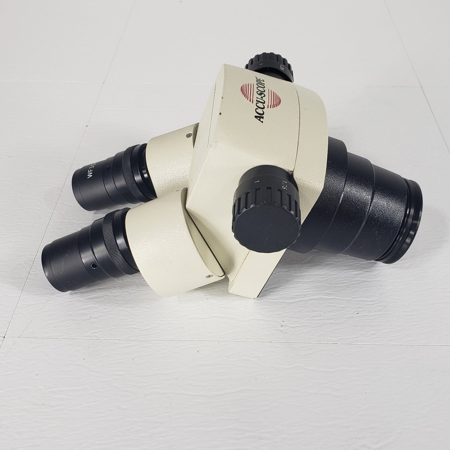 TESTED Accu-Scope Stereo Zoom Microscope WF10x Eyepieces 7.5-35x Mag. Head Only