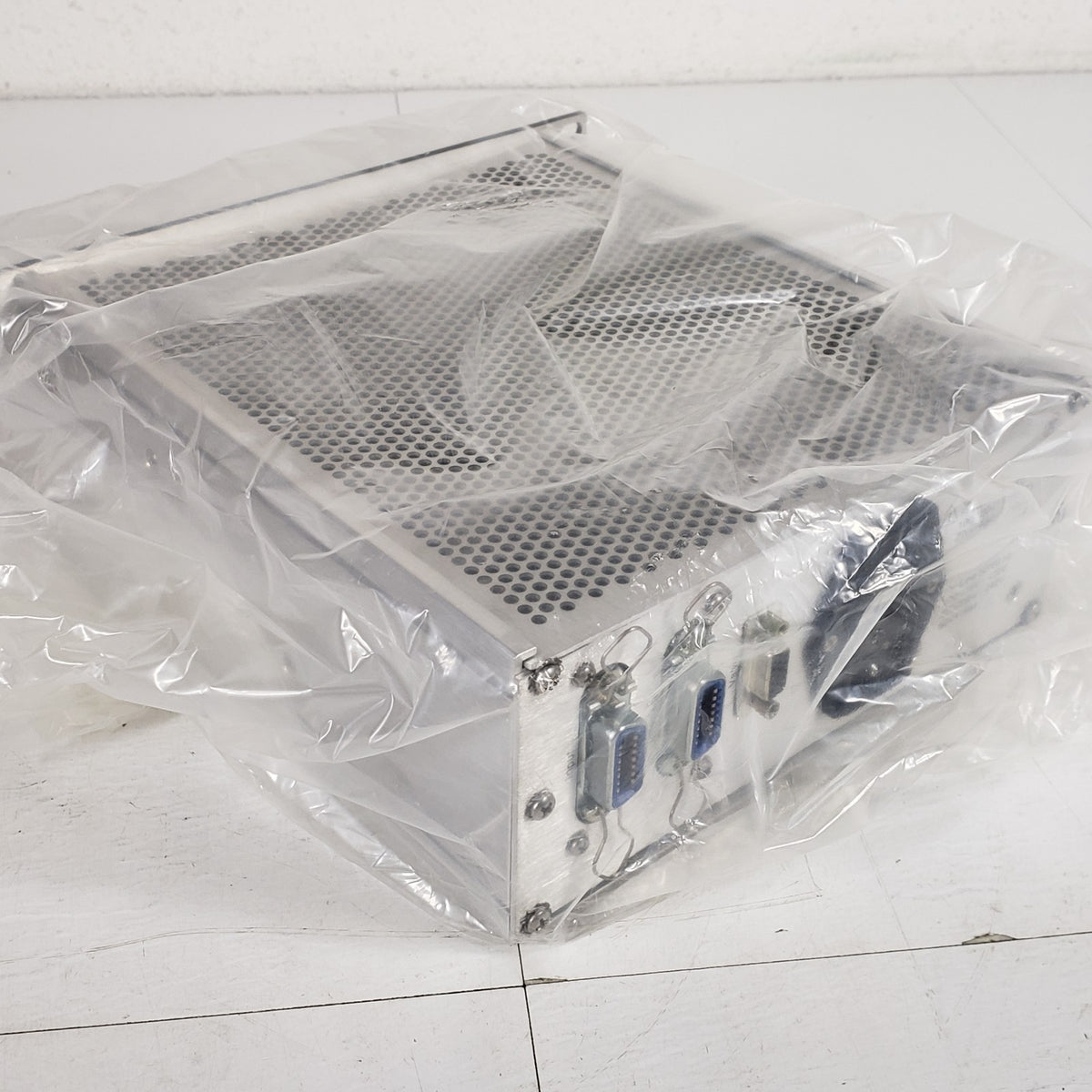 MKS 244E-21510 Type 244 Pressure/Flow Controller Vacuum Processing NOS