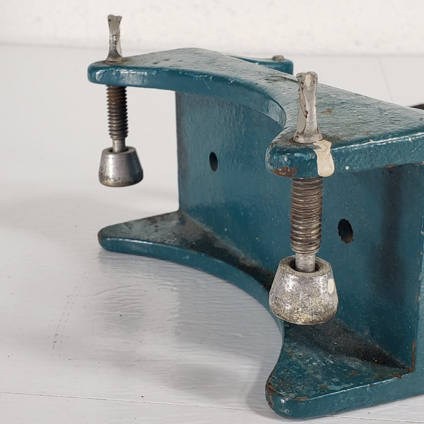 FISHER Double Mount Gas Cylinder Bracket Tank Holder w/ Clamp Restraint, Blue