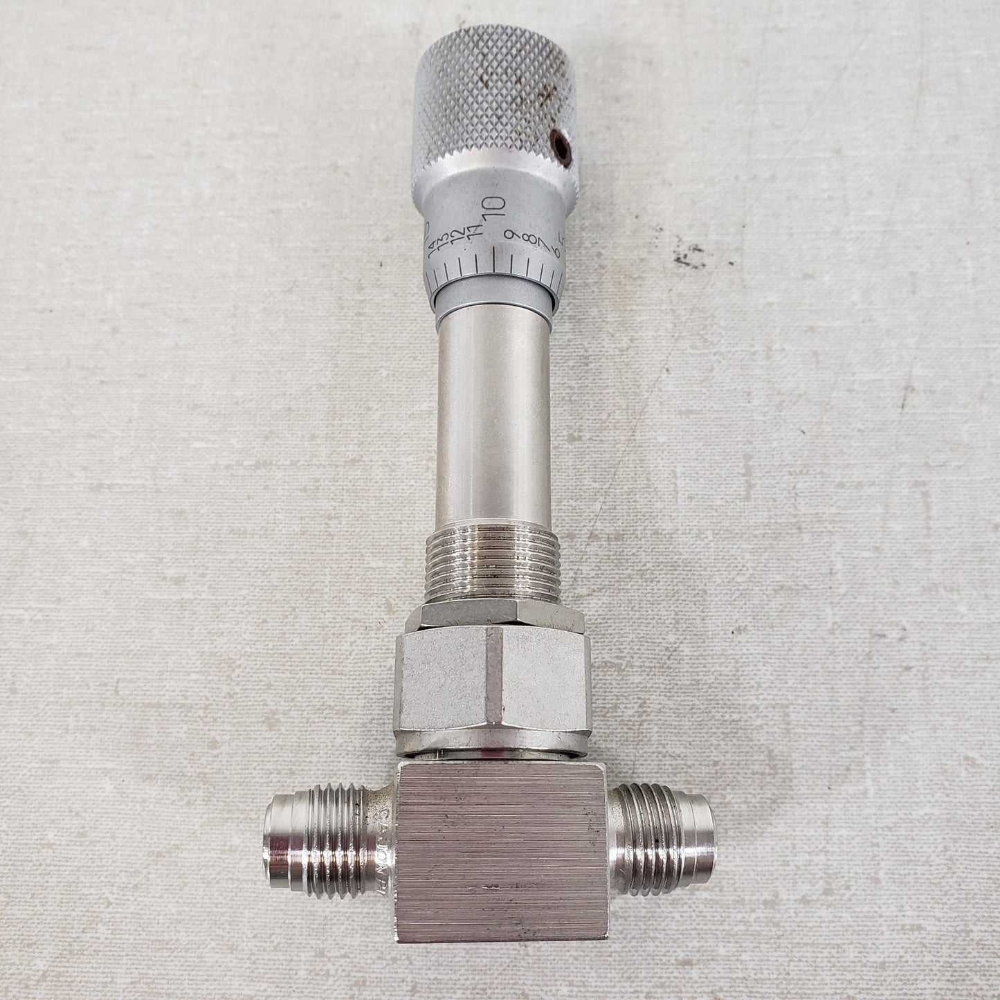 Swagelok NUPRO SS-4BMG-VCR Metering Bellows Valve 1/4in Male VCR