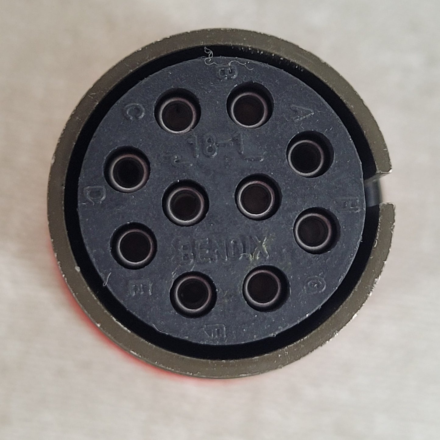 Amphenol Aerospace MS3106F18-1S 10-Pin Female Circular Cable Connector