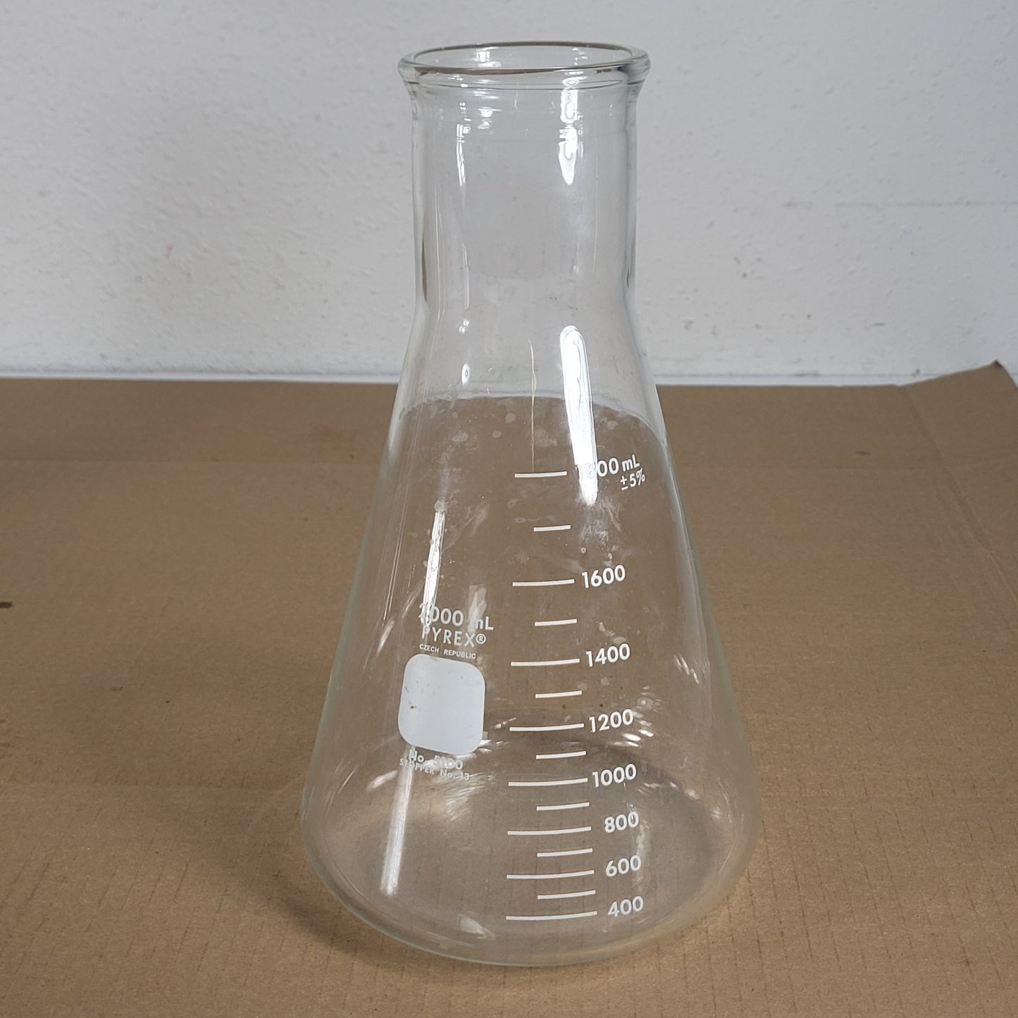 Corning Pyrex No. 5100 Glass 2000mL Erlenmeyer Flask w/Stopper Opening Size 13