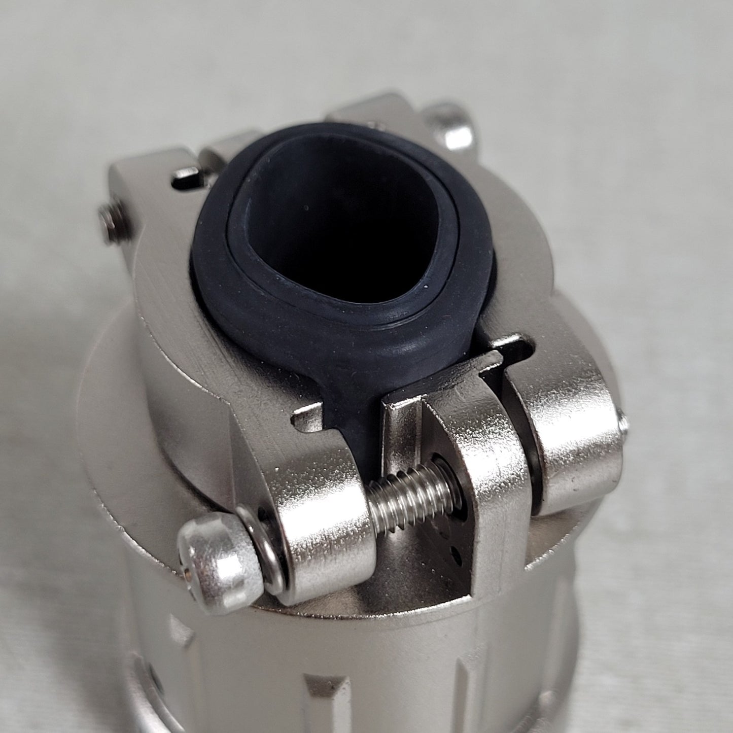 Amphenol AHDM06-24-31PT-059 31 Pin Circular Plug Conn w Backshell IP67 IP69K
