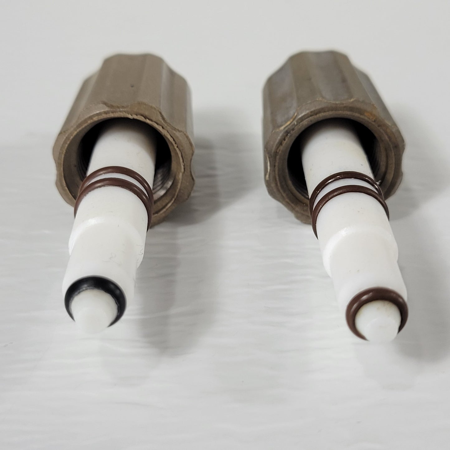 Two CHEMGLASS PTFE 0-8mm High Vacuum Valve Plugs for High Vacuum Systems, Brown