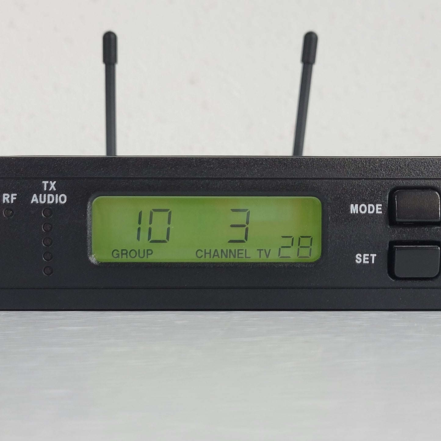 SHURE ULXS4 Receiver and Power Supply, ULX1 J1 Wireless Transmitter 554-590 MHz