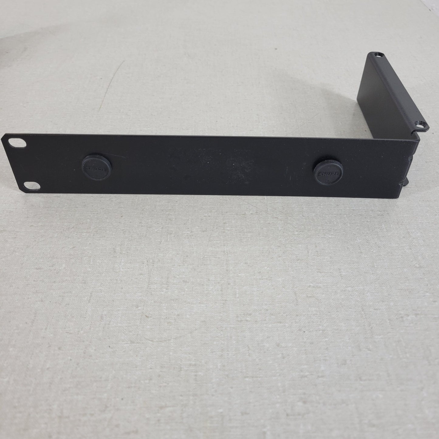 SHURE Two Single Rack Mounting Kits For Shure ULXS4 & ULXP4 Audio Recievers
