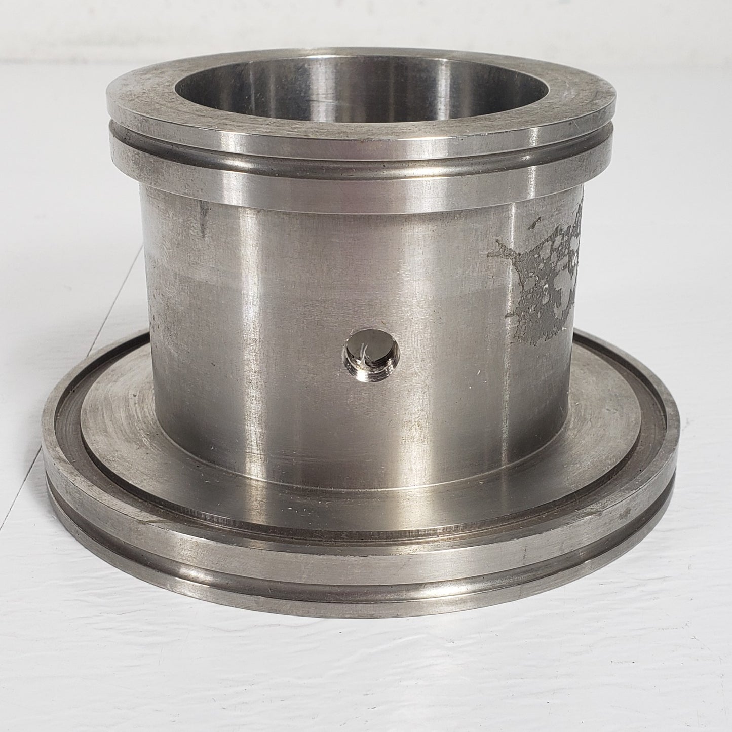 Adapter ISO-K 63 to ISO-K 100 Full Nipple Reducer w/ Side Port SS High Vacuum