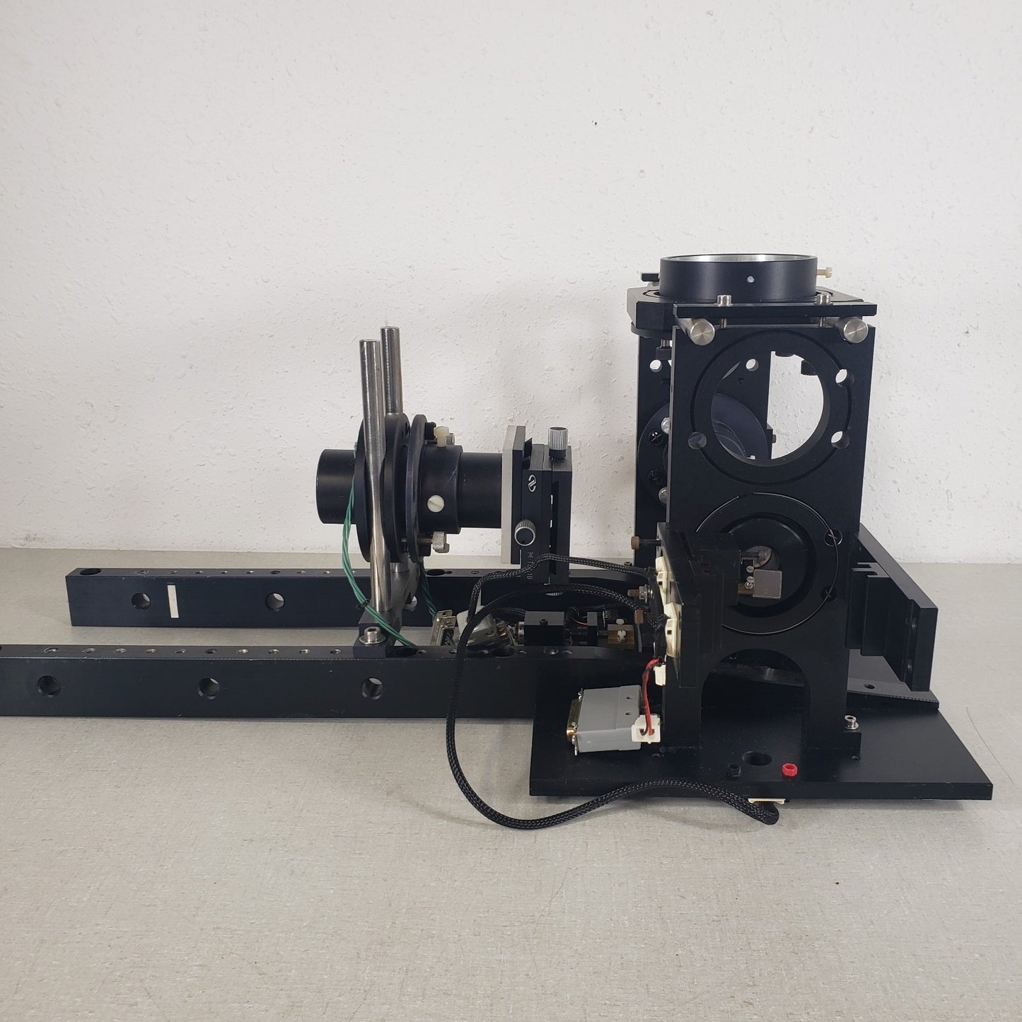 Custom 5 Way Optical Assembly Optical Adjustable Lens Mount Laboratory Equipment