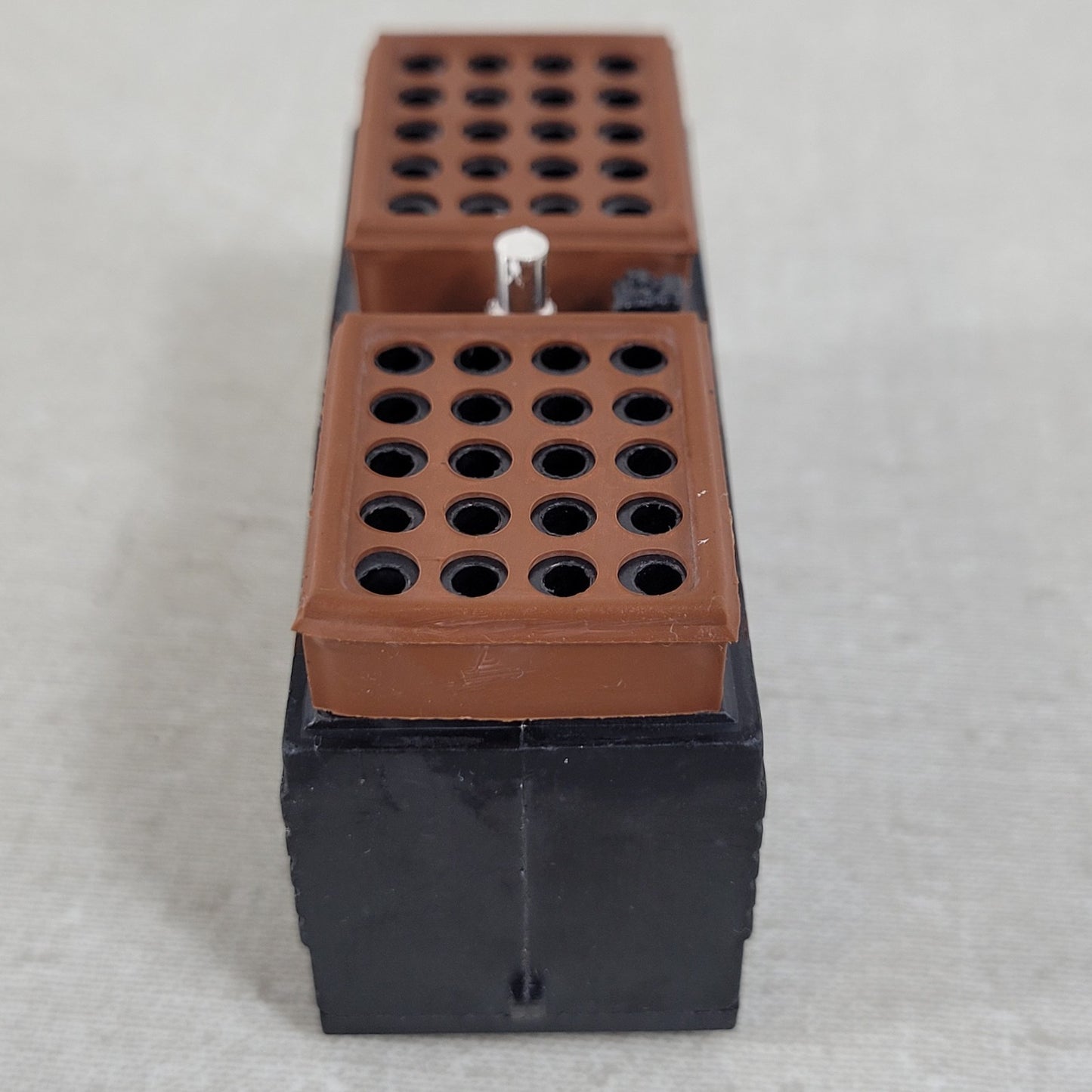 TE Deutsch DRC16-40S 40-Way Socket Connector Plug Housing w/ Terminal Inserts