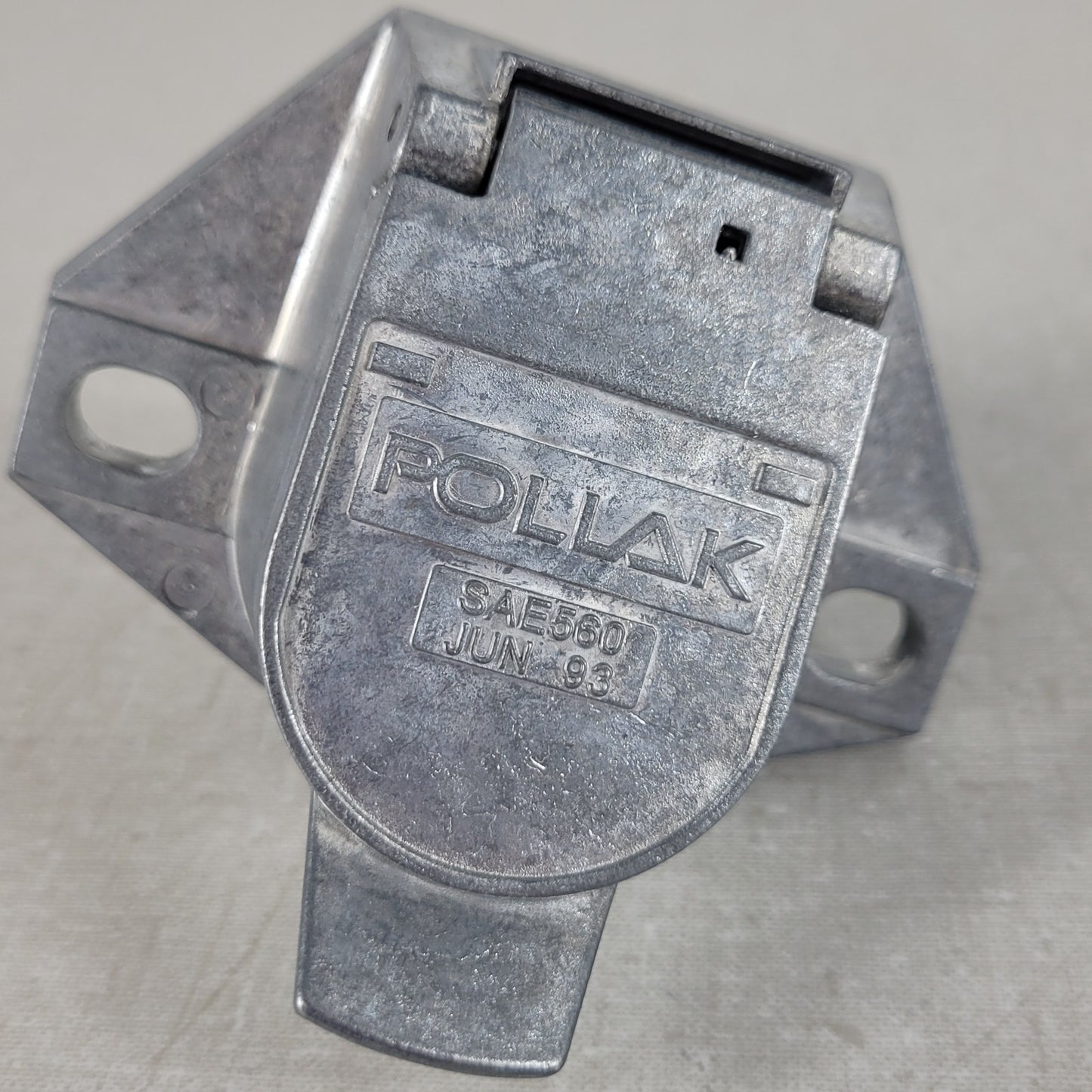 2 Units Pollak 11-720 SAE J560 7-Pole Heavy-Duty Die-Cast Truck Trailer Socket