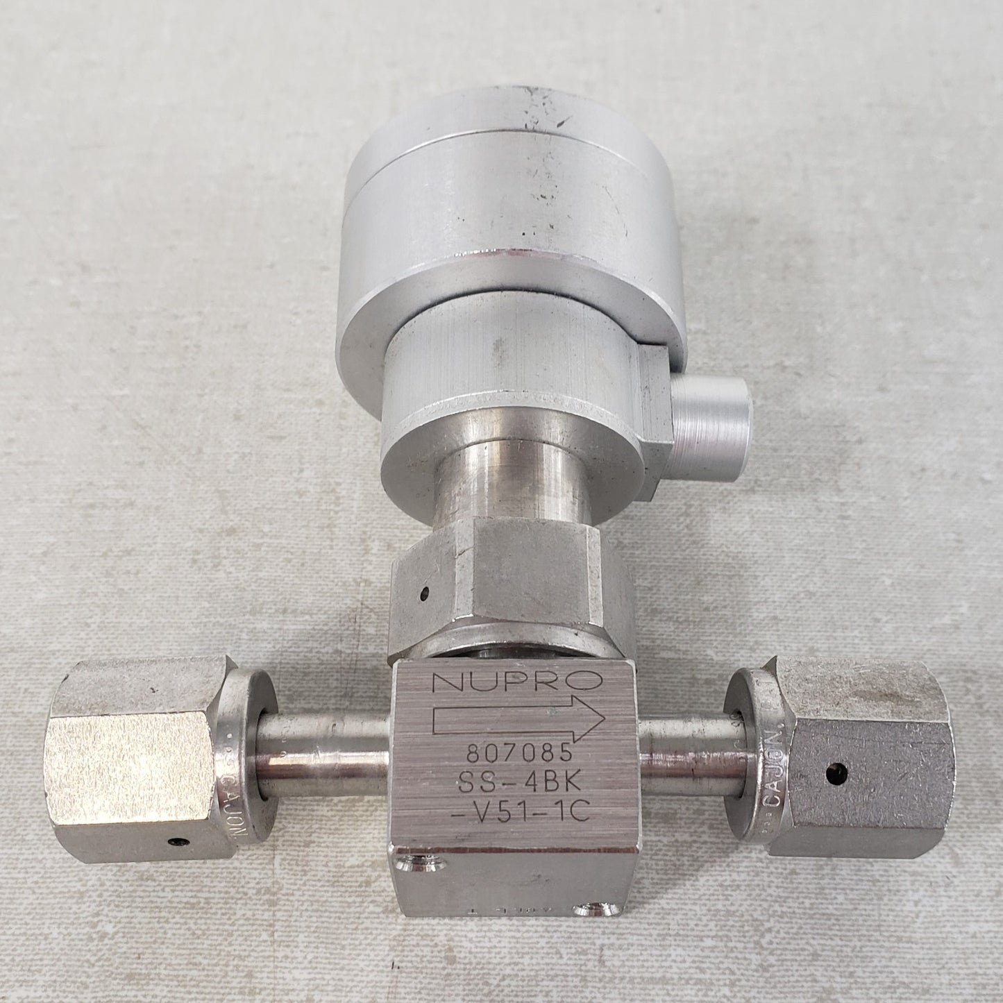 NUPRO SS-4BK-V51-1C Pneumatic Bellows Sealed Valve 1/4in Female VCR Swagelok