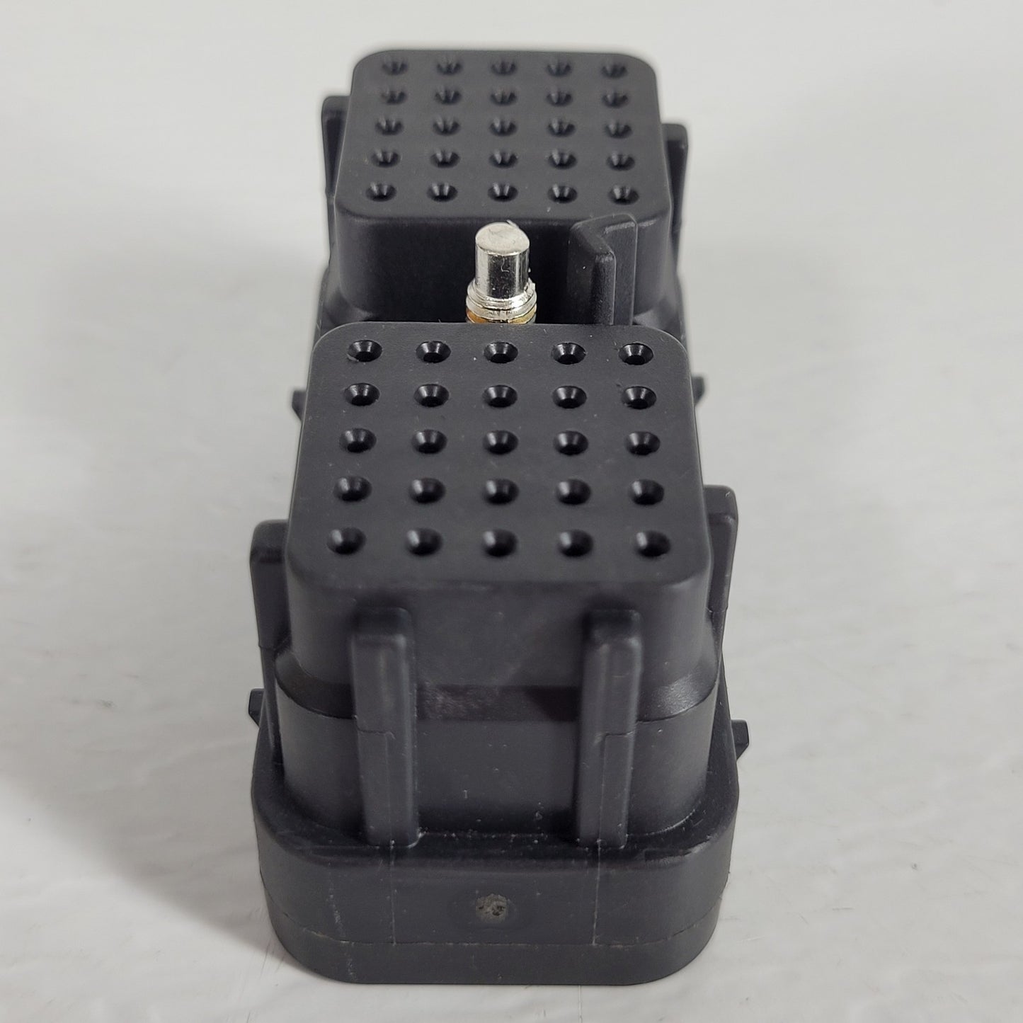 Deutsch DRC26-50S 50-Way Socket Plug Housing DRC Series Connector