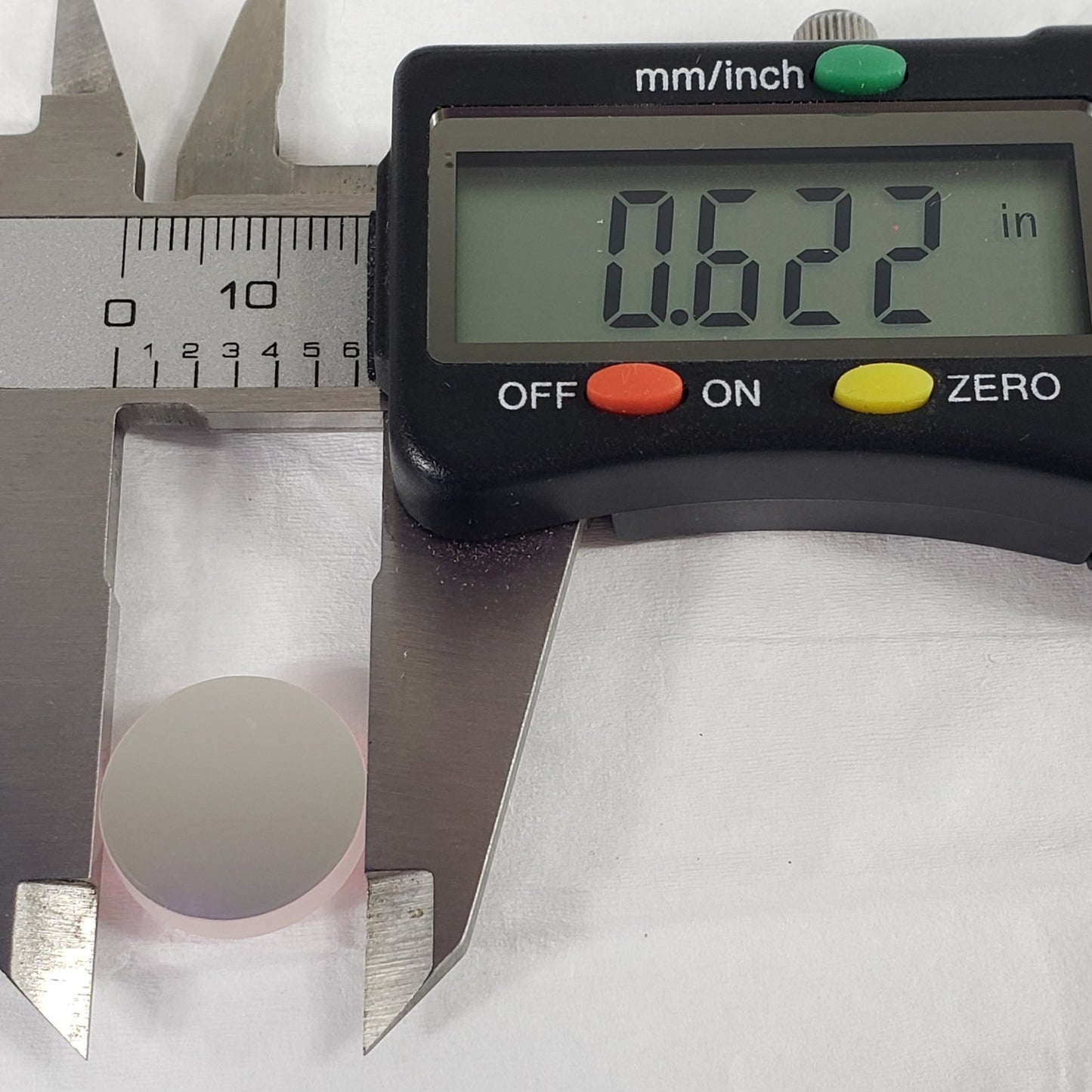 690LP 5/8" Longpass Optical Filter, 690nm LP, Flow Cytometry / FACS Fluorescence