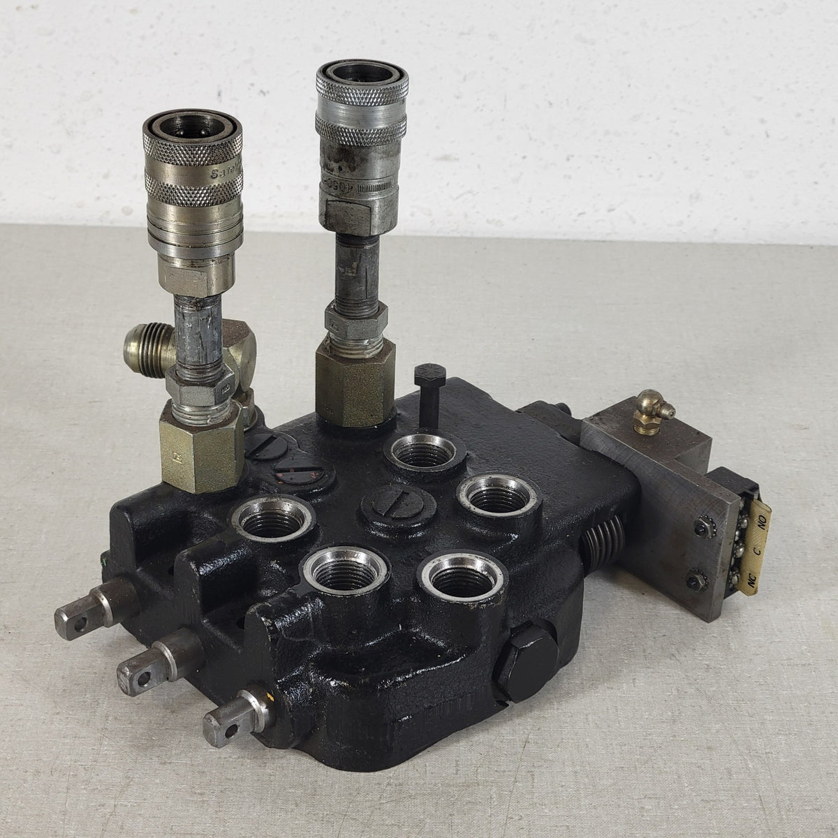 Safeway S45-3 Pioneer 4050-3 3/8" Hydraulic Quick Coupler Block 3000 PSI