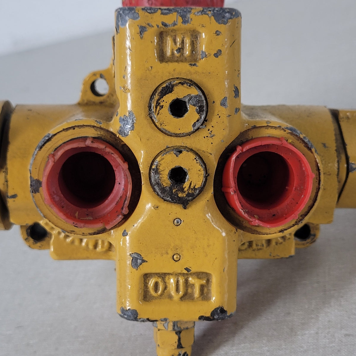 Omaha Standard Heavy Duty Hydraulic Directional Control Valve Assembly Untested