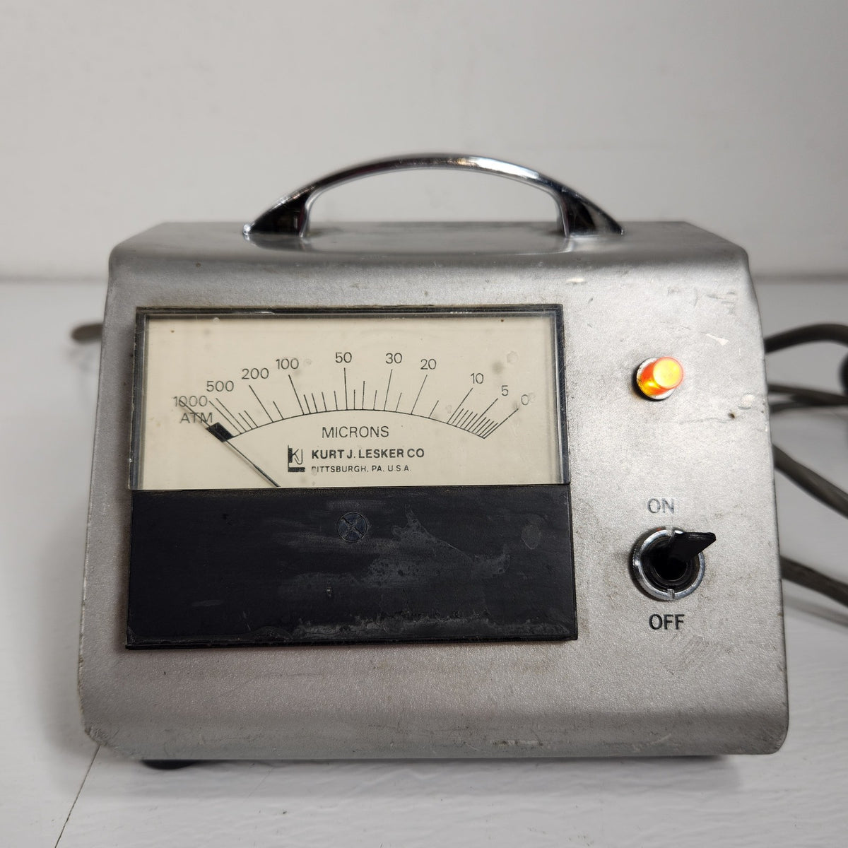 Kurt J Lesker TCC-201 Thermocouple Vacuum Gauge Controller Micron Meter 115V