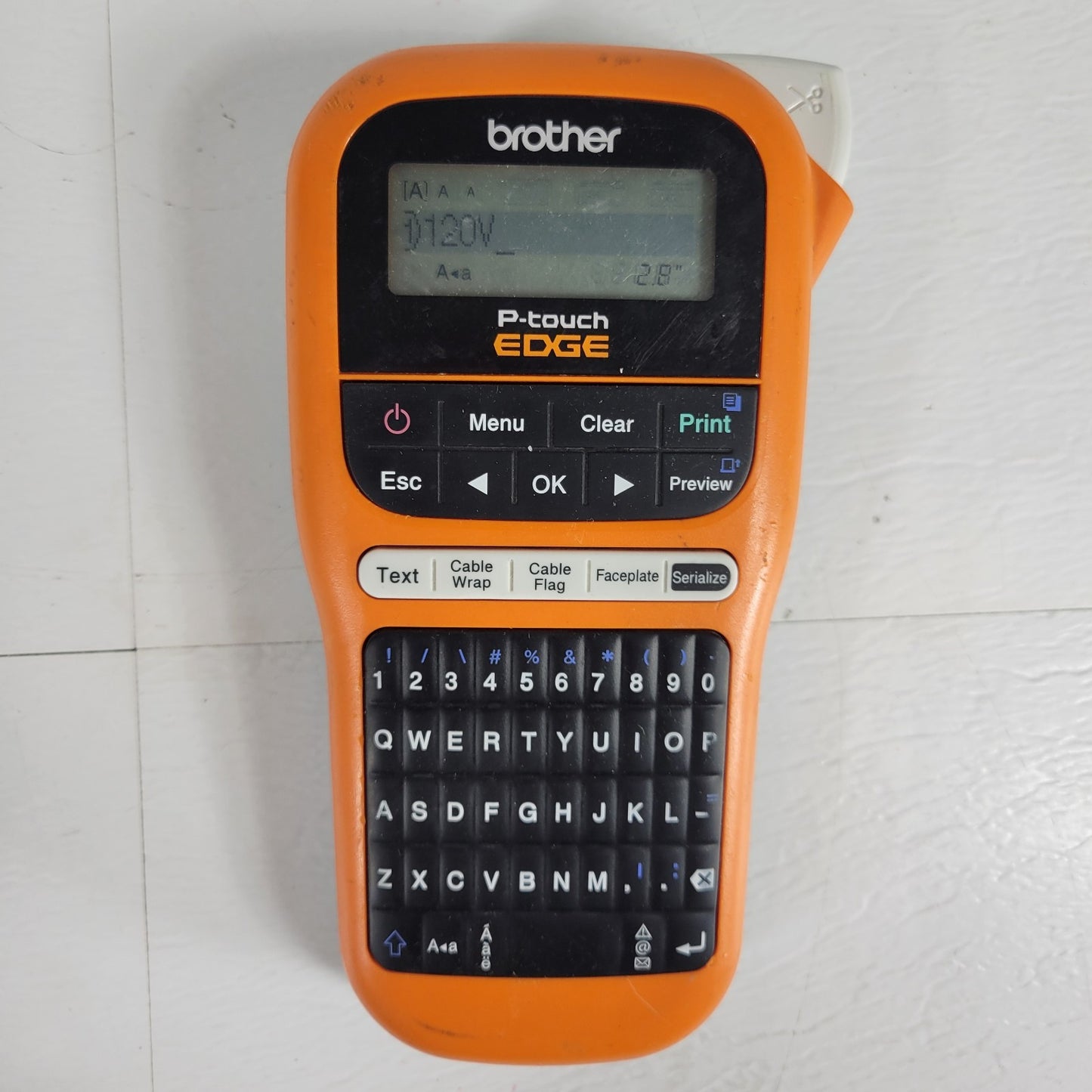 TESTED BROTHER PTE105 Handheld Industrial Labeling Tool w/12mm Tape & Manuals