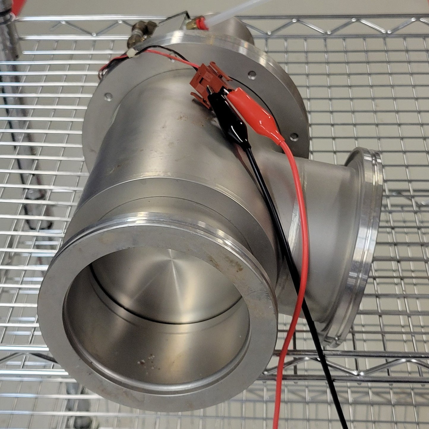 Nor-Cal ESVP-4002-ISO ISO100K Pneumatic Vacuum Angle Valve 24VDC Tested